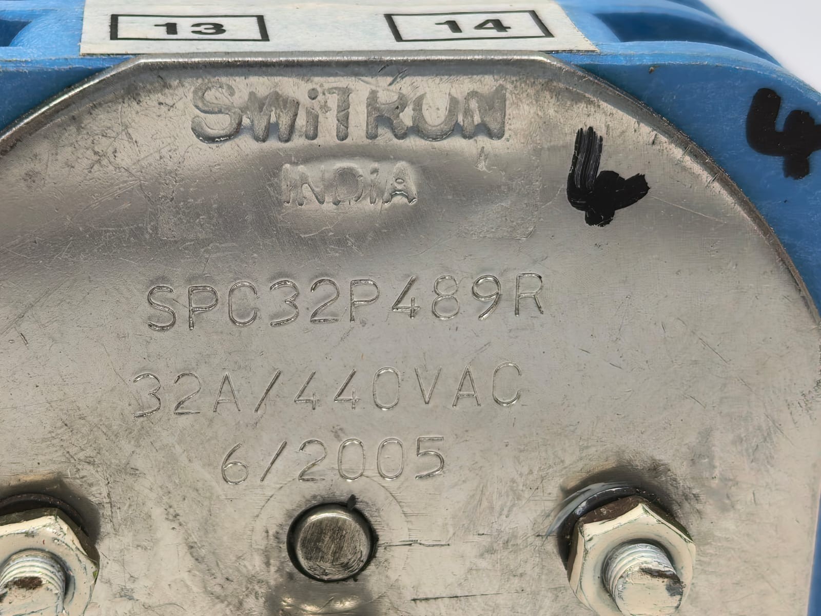 SWITRON SPC32P489R SWITRON SPC32P489R LOCAL REMOTE SWITCH 32A/440VAC 3