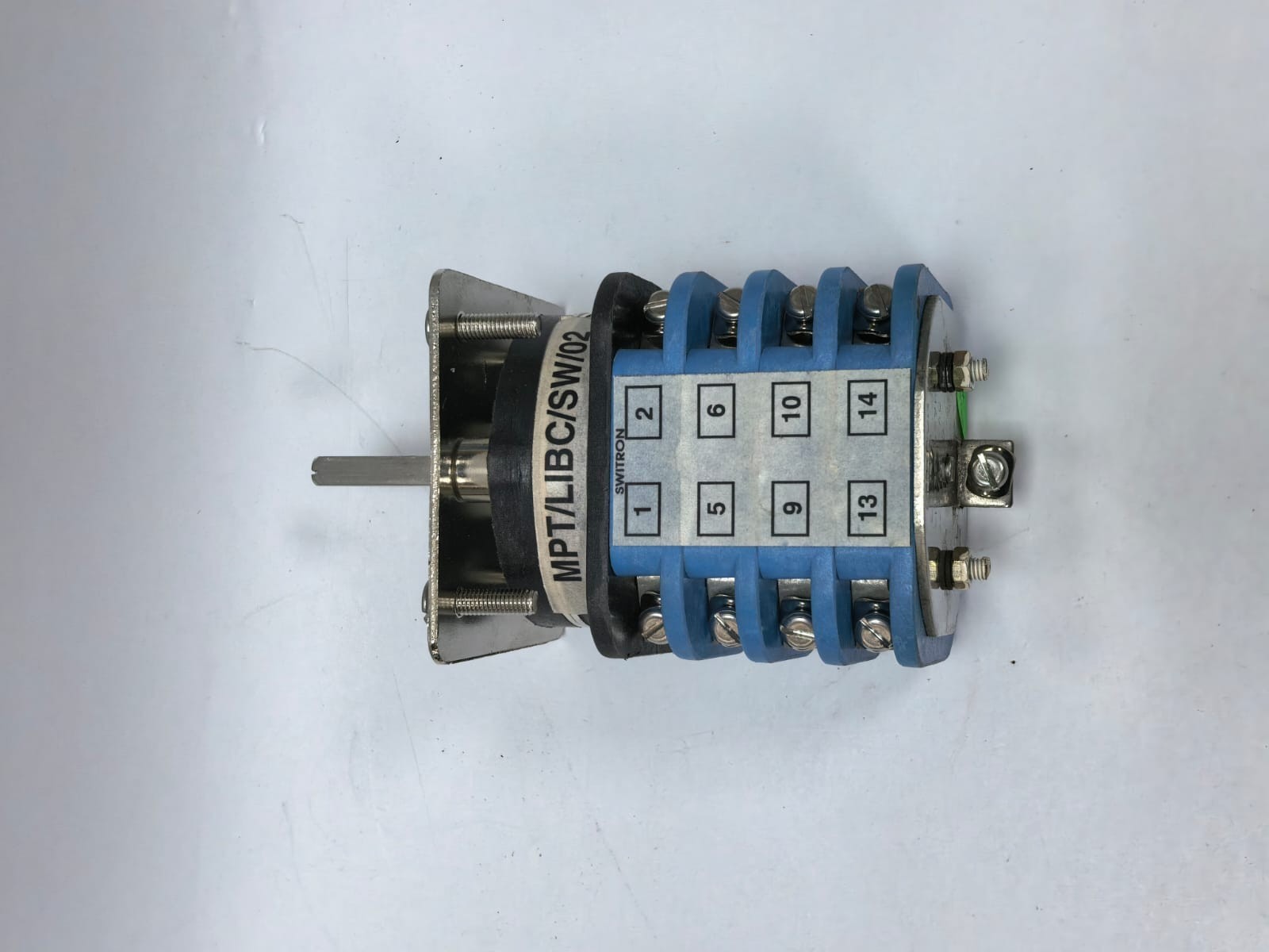 SWITRON SPC32P489R SWITRON SPC32P489R LOCAL REMOTE SWITCH 32A/440VAC 5