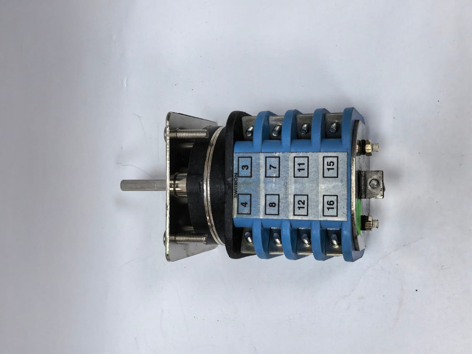 SWITRON SPC32P489R SWITRON SPC32P489R LOCAL REMOTE SWITCH 32A/440VAC 6