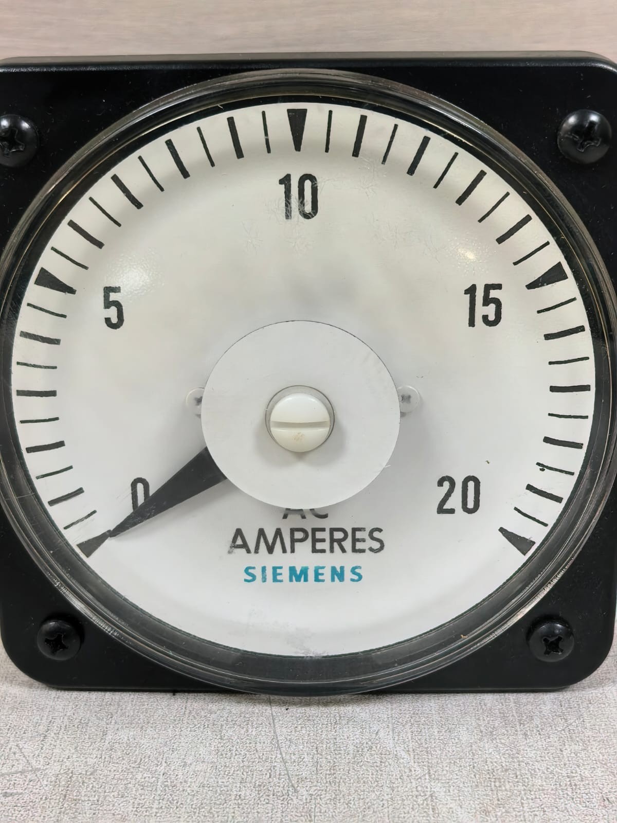Siemens 103131NGNG7RHJ SIEMENS YOKOGAWA 103131NGNG7RHJ AC AMMETERS 0-20A 2