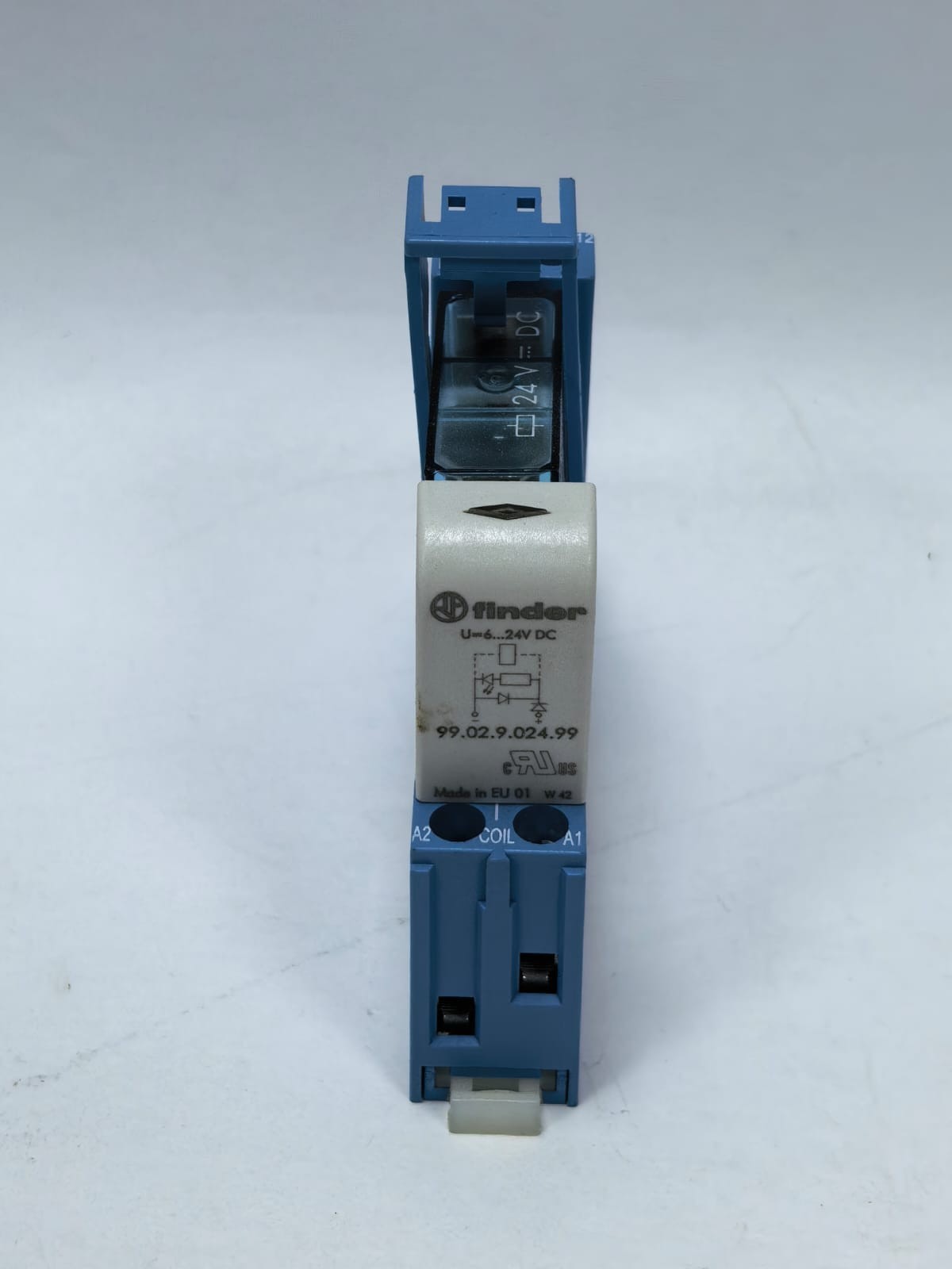 Finder 95.03 FINDER 95.03 RELAY SOCKET 2