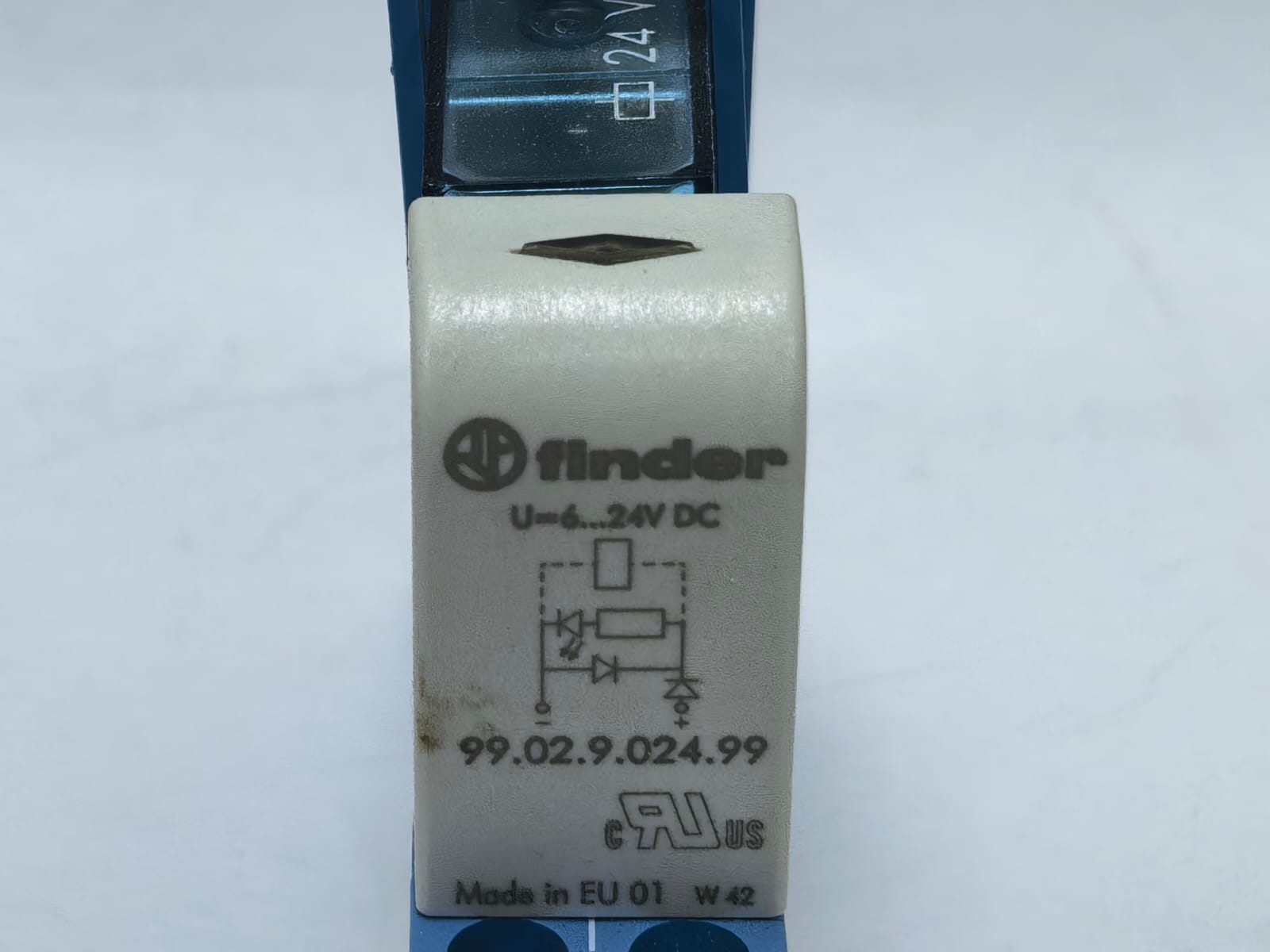 Finder 95.03 FINDER 95.03 RELAY SOCKET 3