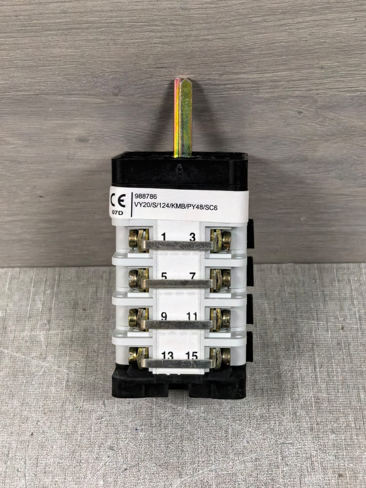 Entrelec 988786 VY20/S/124/KMB/PY48/SC6 ENTRELEC VY20 988786 VY20/S/124/KMB/PY48/SC6 ROTARY SWITCH 2