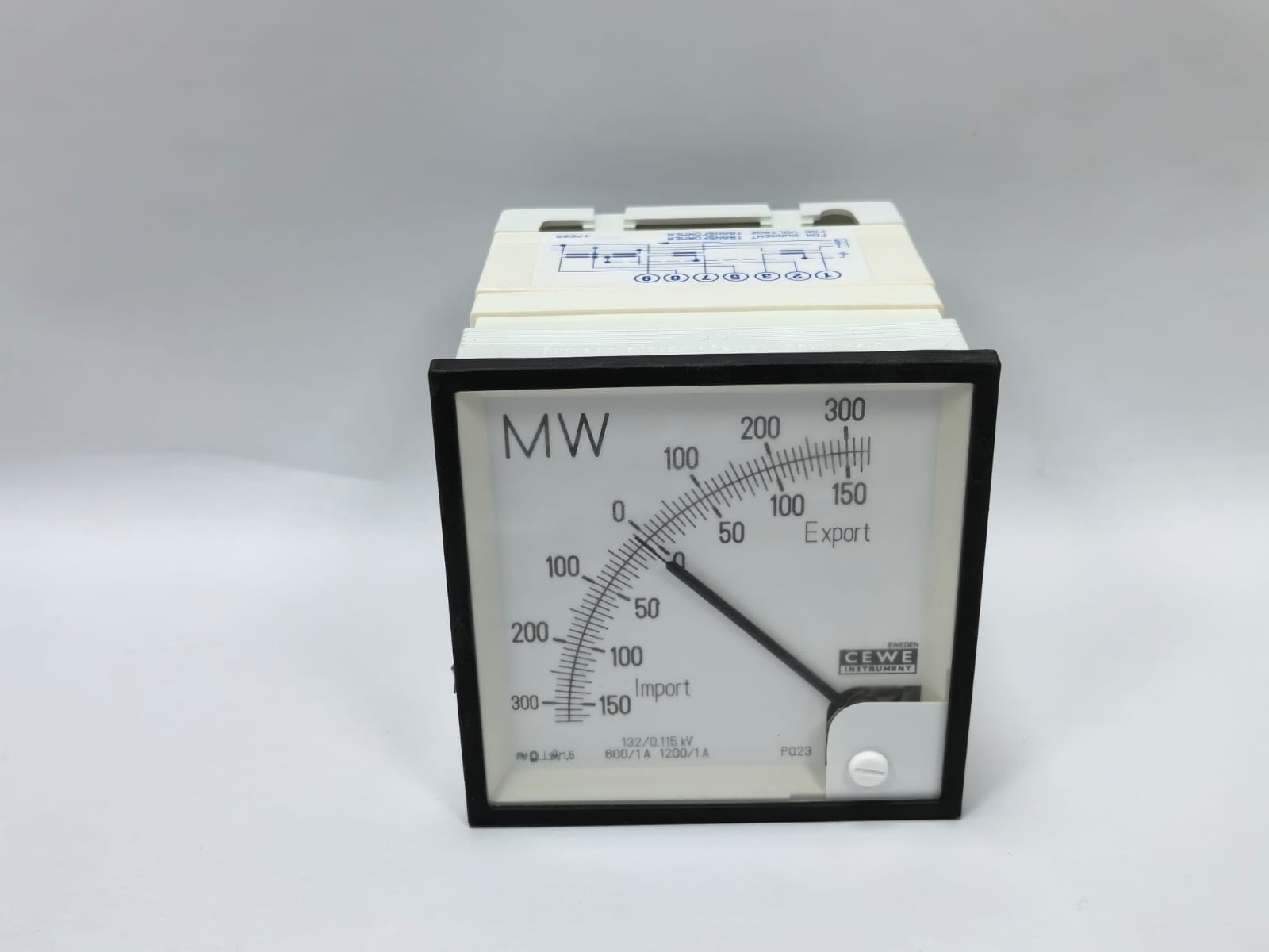 CEWE PQ23 CEWE INSTRUMENTS PQ23 ANALOG PANEL METER 9515 165-0-165MW/330-0-330MW 2