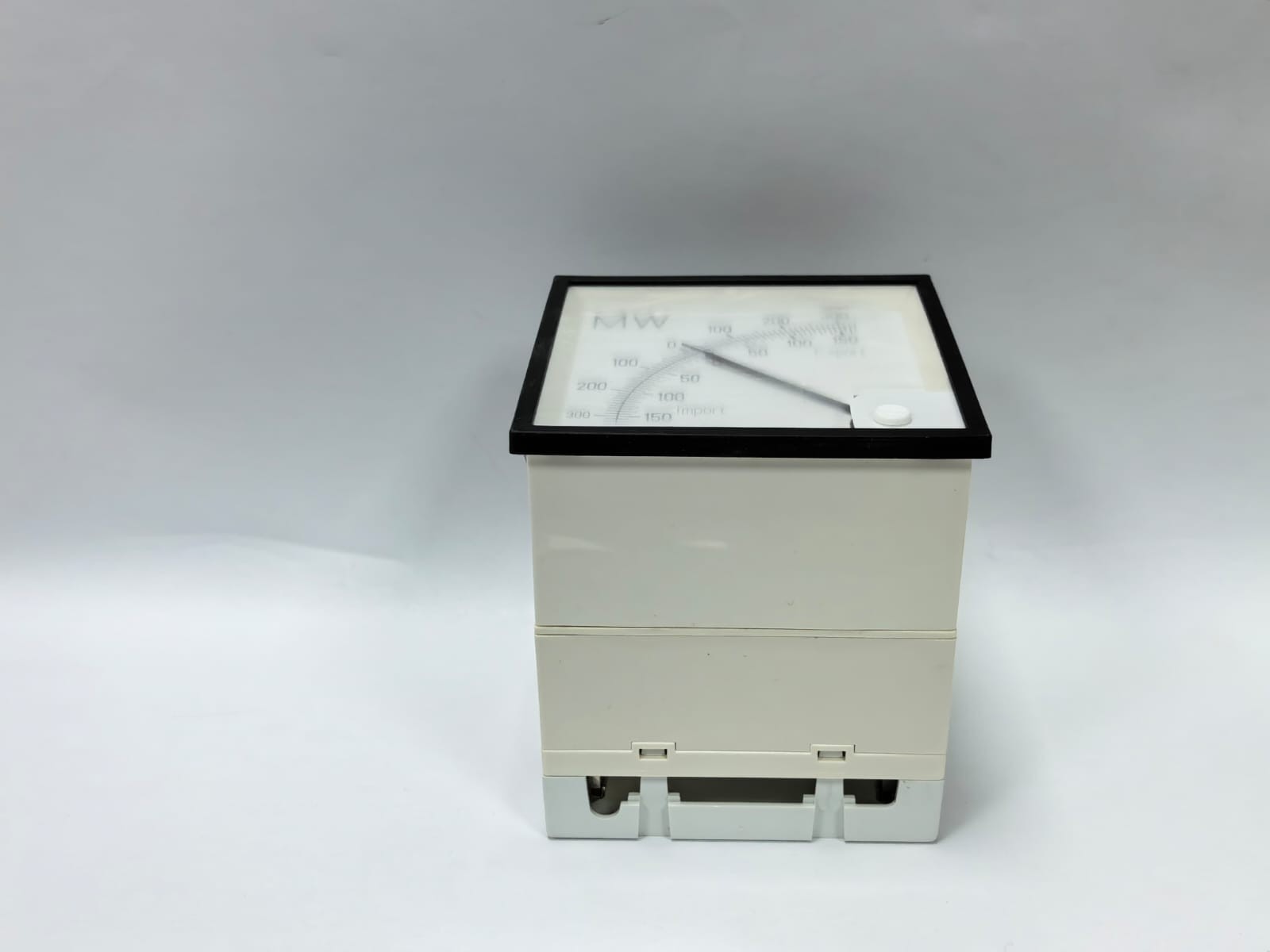 CEWE PQ23 CEWE INSTRUMENTS PQ23 ANALOG PANEL METER 9515 165-0-165MW/330-0-330MW 5