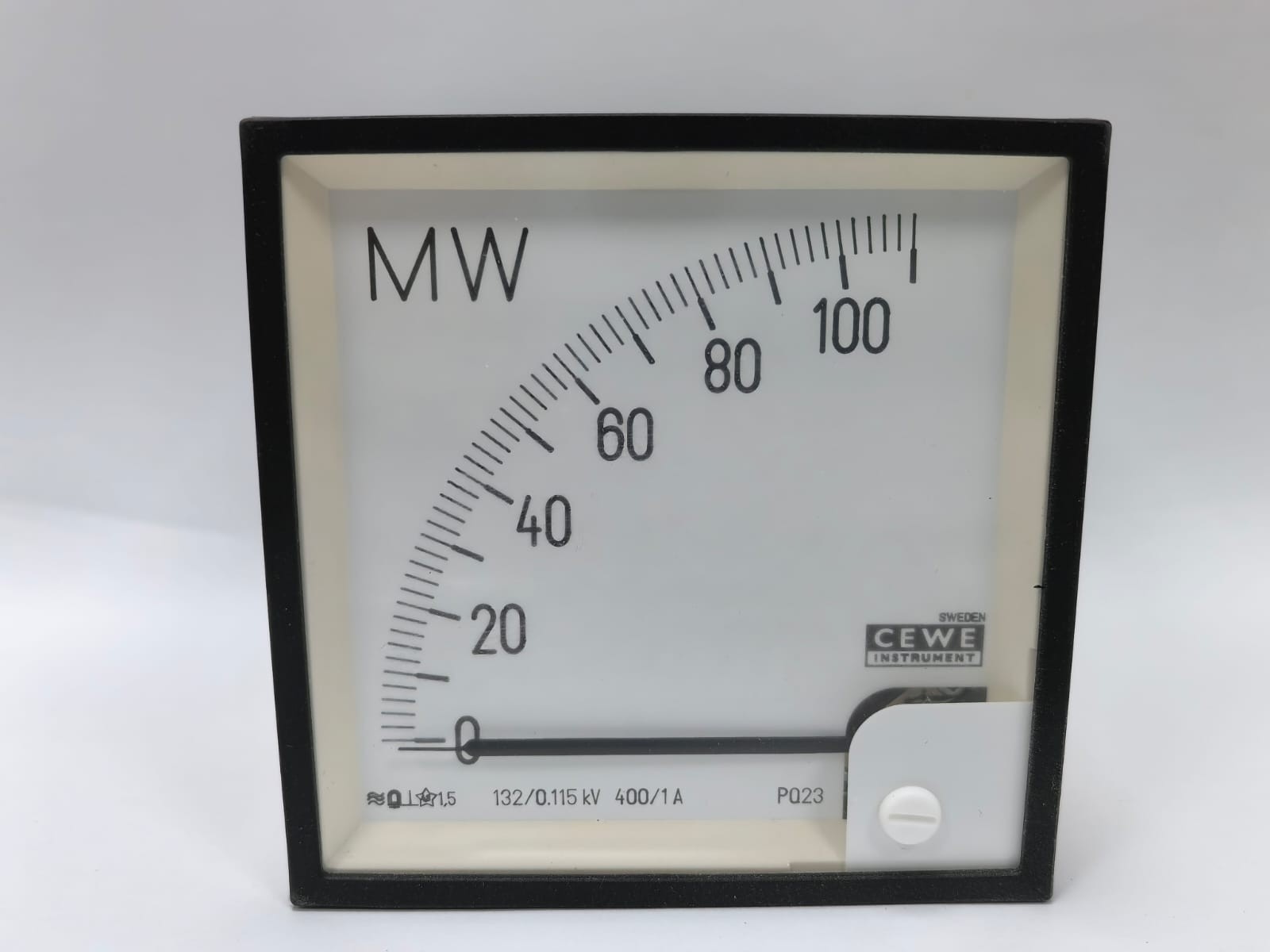 CEWE PQ23 CEWE INSTRUMENTS PQ23 ANALOG PANEL METER 9515 0-110MW 132/0,115KV,400/1A 60HZ 3