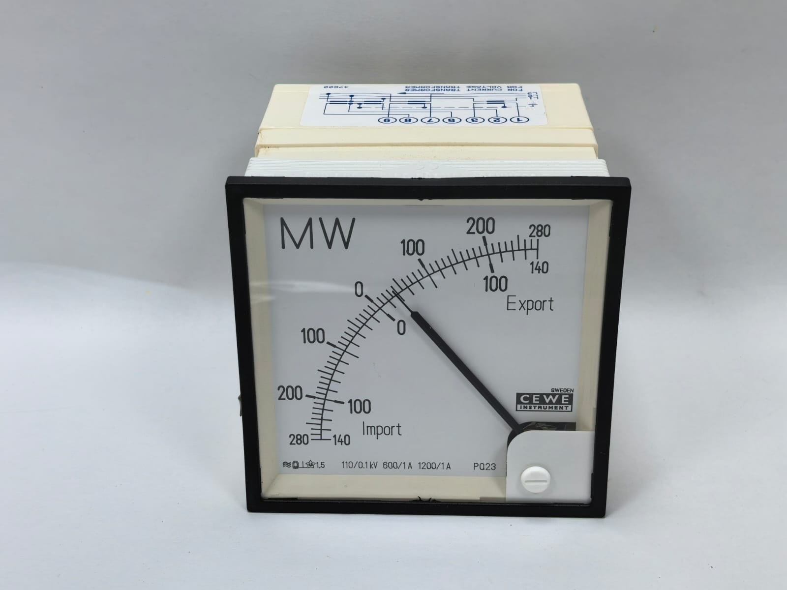 CEWE PQ23 CEWE INSTRUMENTS PQ23 ANALOG PANEL METER 9516 140-0-140MW,280-0-280MW 110/0,1KV 2