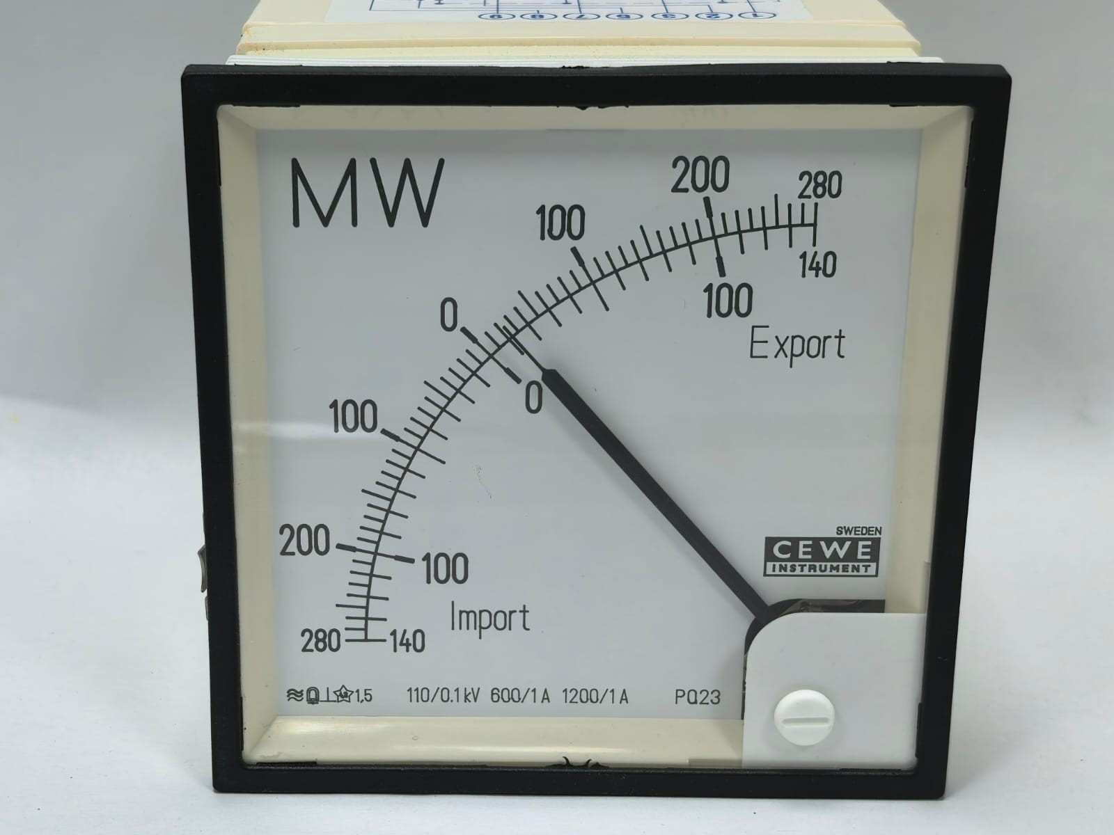 CEWE PQ23 CEWE INSTRUMENTS PQ23 ANALOG PANEL METER 9516 140-0-140MW,280-0-280MW 110/0,1KV 3