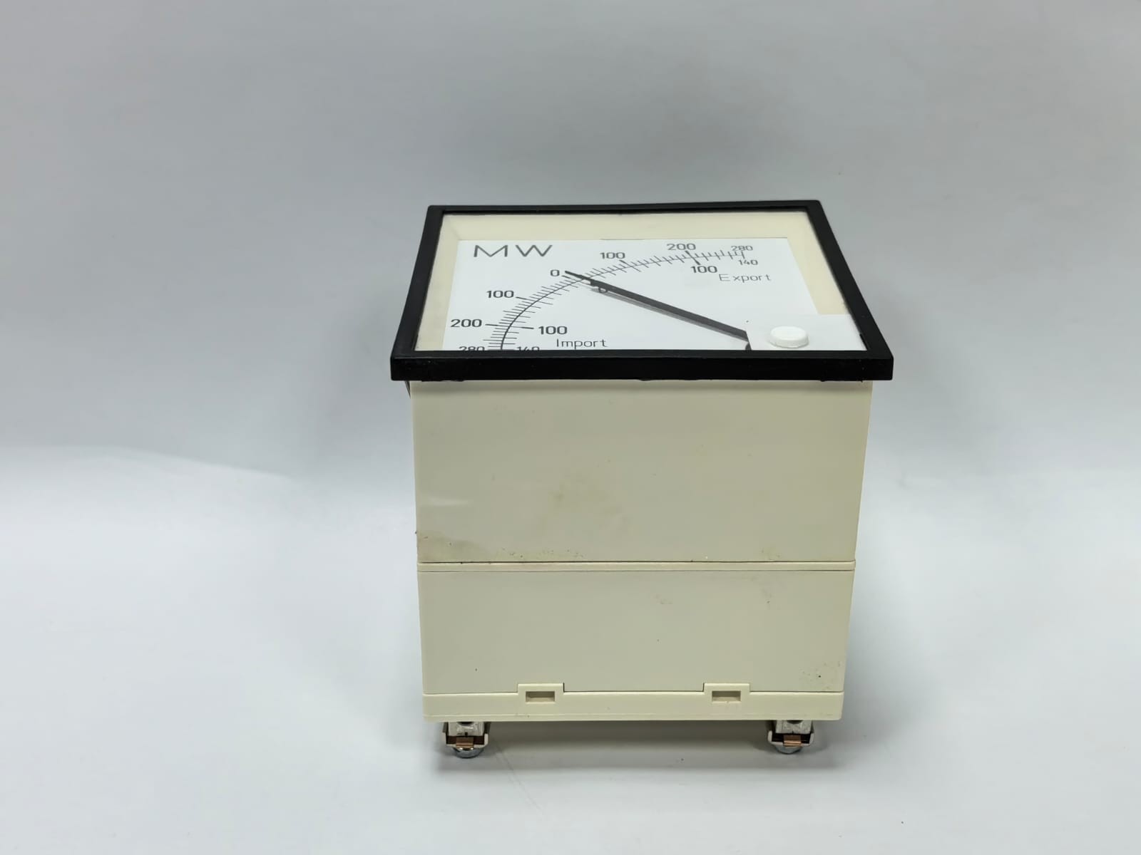 CEWE PQ23 CEWE INSTRUMENTS PQ23 ANALOG PANEL METER 9516 140-0-140MW,280-0-280MW 110/0,1KV 4