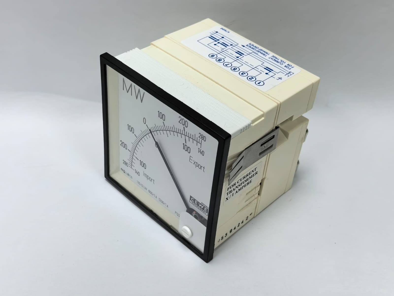 CEWE PQ23 CEWE INSTRUMENTS PQ23 ANALOG PANEL METER 9516 140-0-140MW,280-0-280MW 110/0,1KV 10