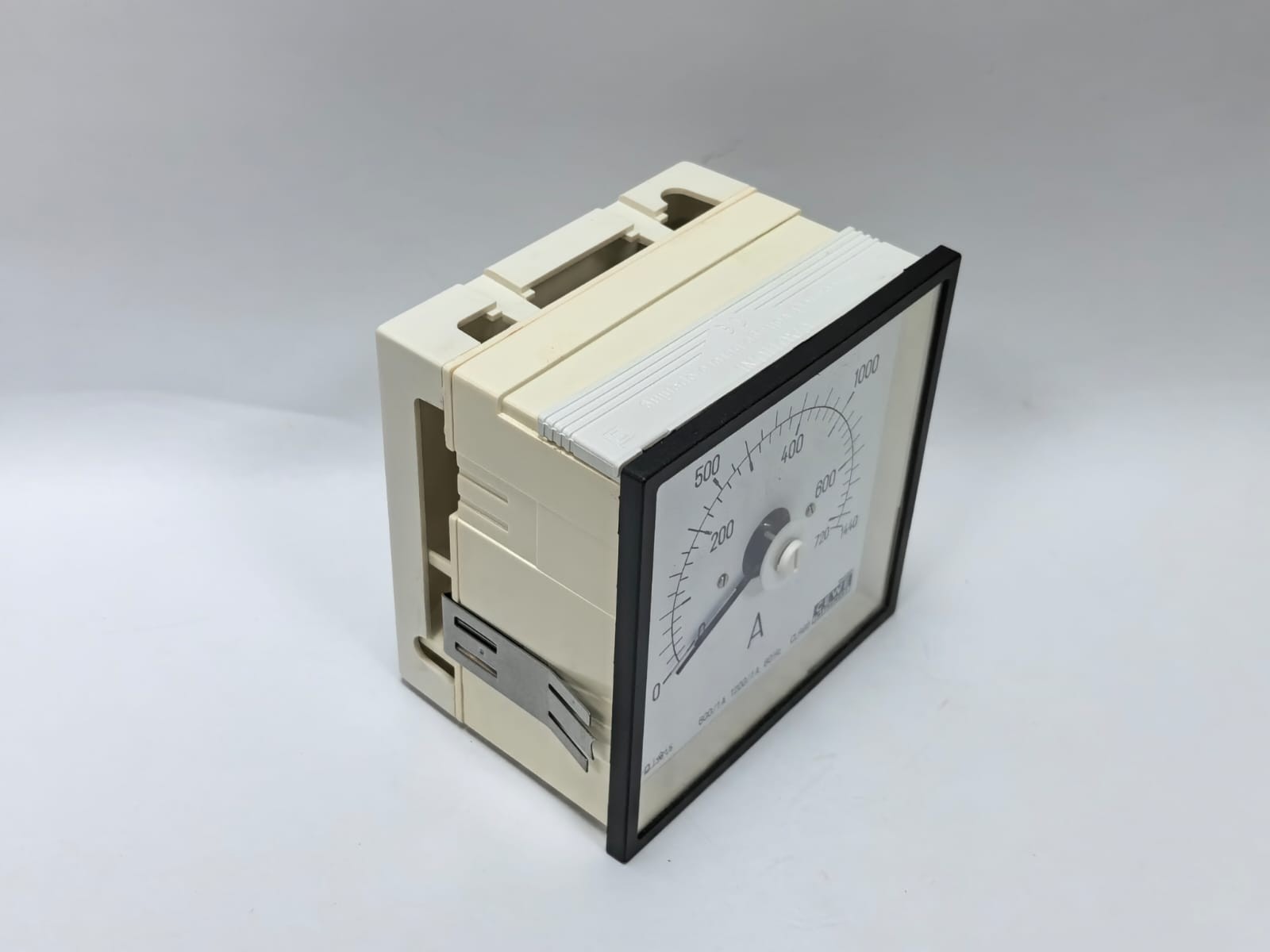 CEWE CLR96 CEWE INSTRUMENTS CLR96 VOLT ANALOG PANEL METER 9460 0-720A,0-1440A, 600-1200/1A 9