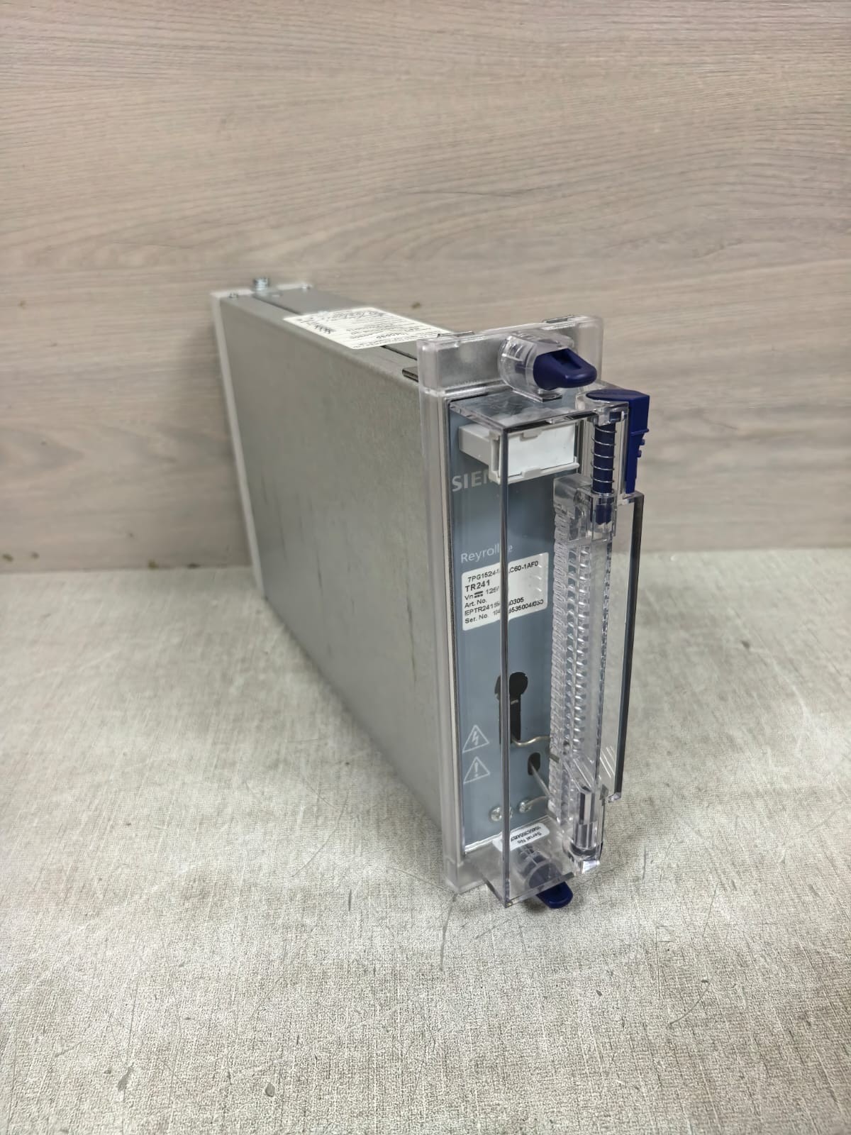 Siemens TR241 SIEMENS TR241 EPTR241S540305 PROTECTION RELAY 125V 4