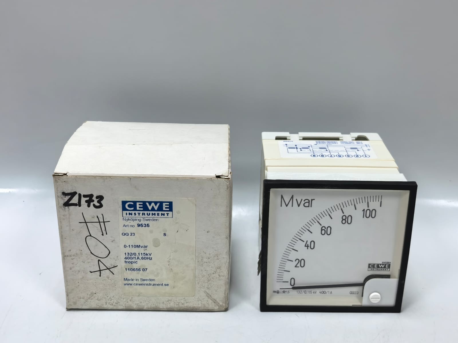 CEWE INSTRUMENT QQ23 ANALOG PANEL METER 0-110MVAR