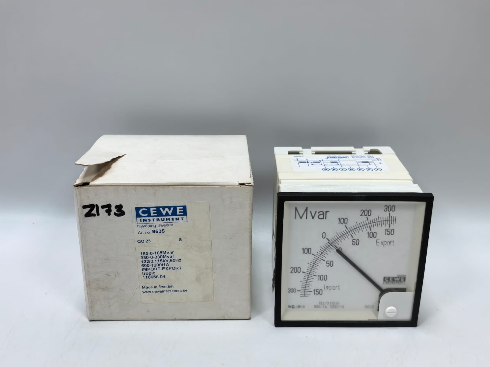 CEWE INSTRUMENT QQ23 ANALOG PANEL METER 9535 165-0-165MVAR /330-0-330MVAR