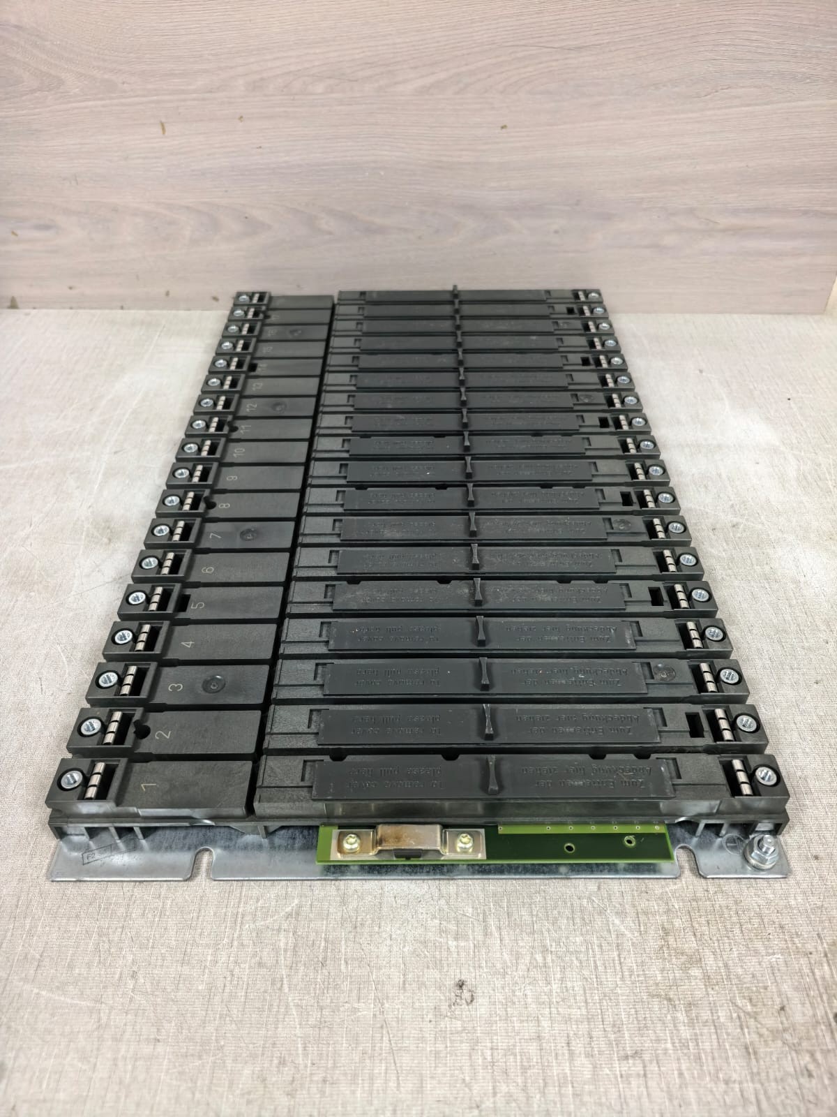 Siemens 6ES7400-1TA01-0AA0 SIEMENS SIMATIC S7 6ES7400-1TA01-0AA0 PROGRAMMABLE LOGIC CONTROLLLER 9