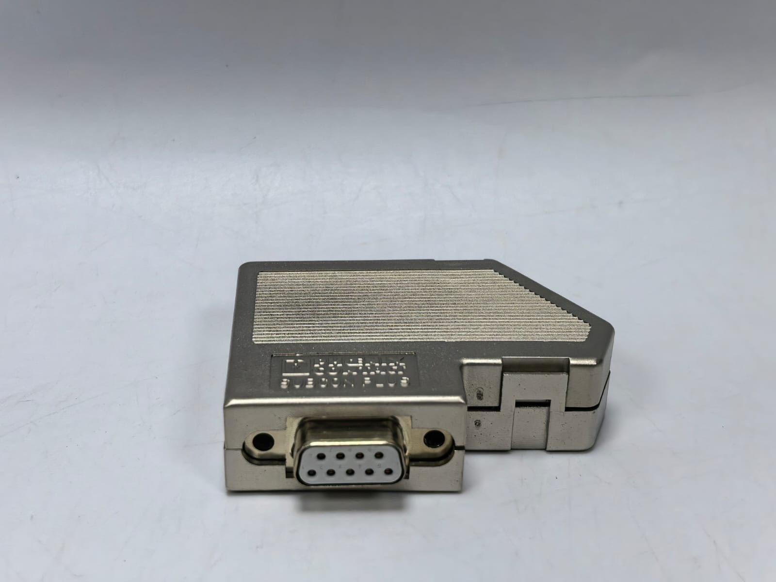 Phoenix Contact SUBCON-PLUS 9/F PHOENIX CONTACT SUBCON-PLUS 9/F D-SUB BUS CONNECTOR 2744241 8
