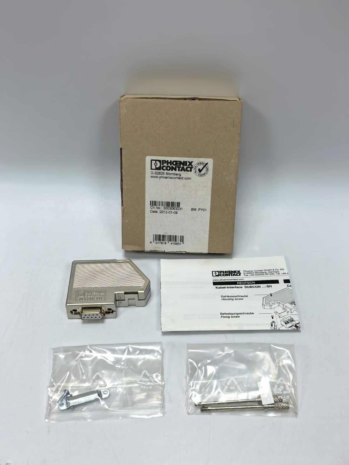 PHOENIX CONTACT SUBCON-PLUS 9/F D-SUB BUS CONNECTOR 2744241