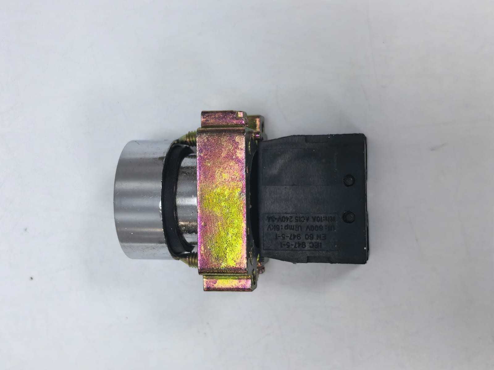 XB2 BA31 XB2 BA31 GREEN PUSHBUTTON 3