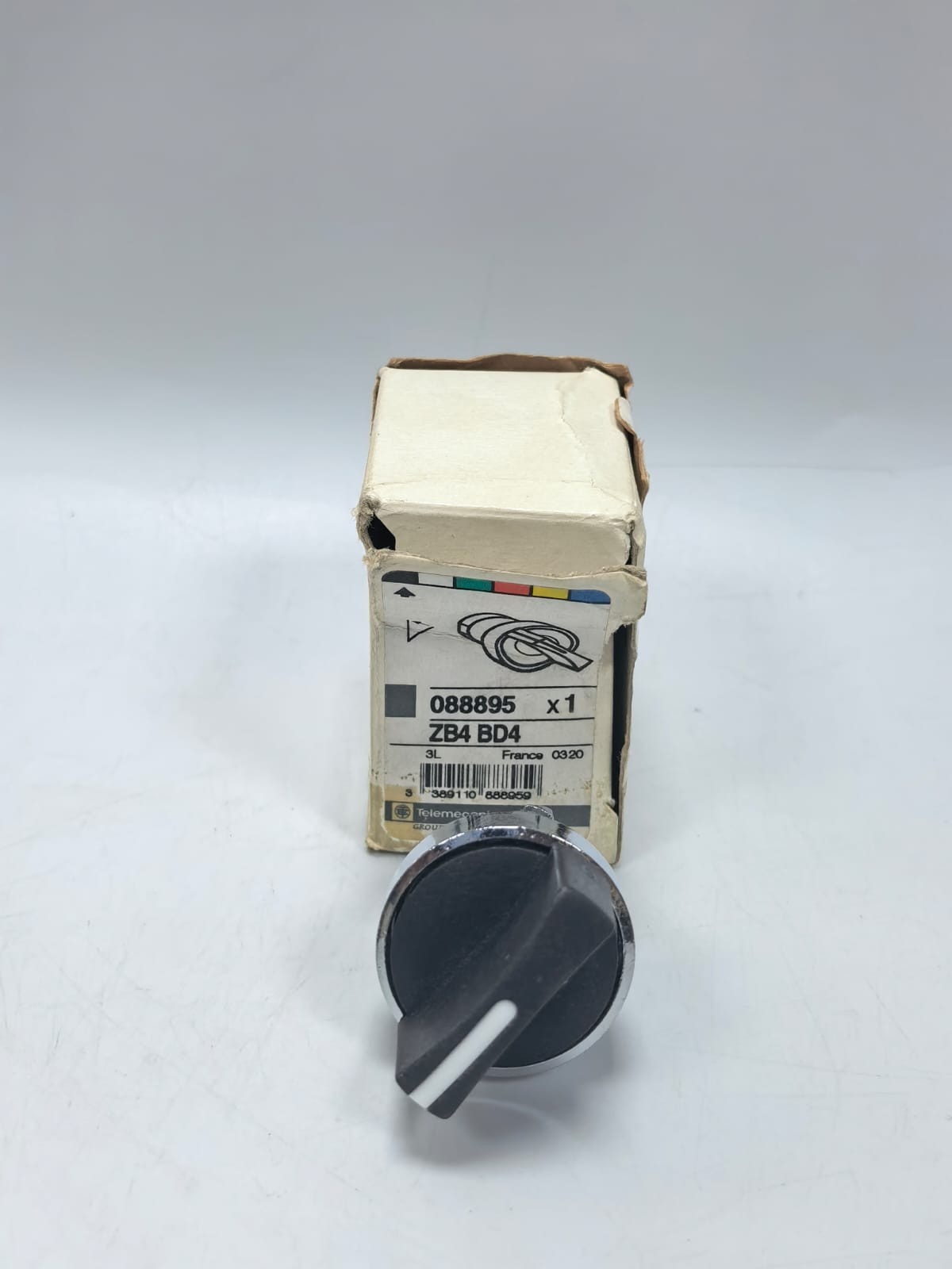 Schneider Electric ZB4 BD4 TELEMECANIQUE ZB4 BD4 SELECTOR SWITCH HEAD 2