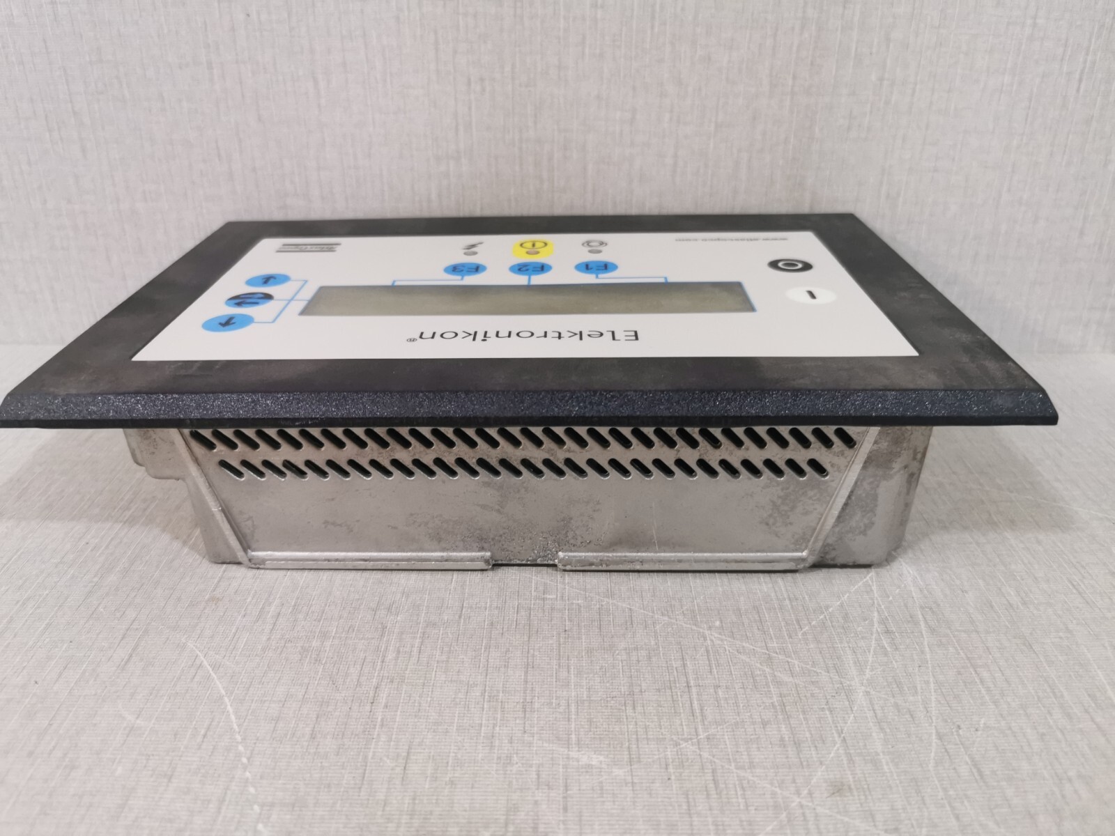 ELEKTRONIKON 1900 0710 32 ELEKTRONIKON 1900 0710 32 COMPRESSOR CONTROLLER PANEL 9