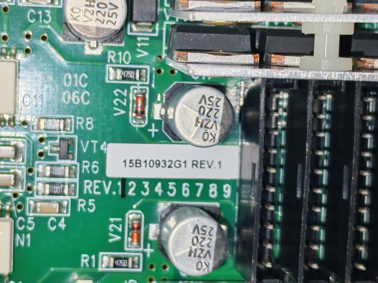 Emerson 15B10932G1 REV.1 /15H50545 REV.C VERTIV 15B10932G1 REV.1 /15H50545 REV.C IGBT DRIVER BOARD 4
