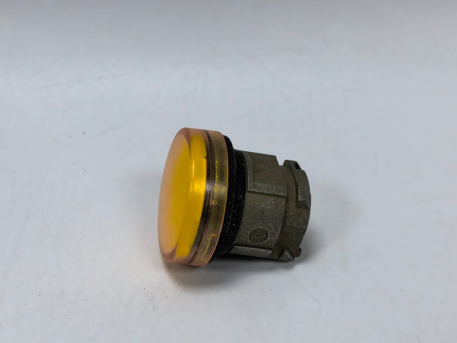 Schneider Electric TELEMECANIQUE ZB4 BV053 TELEMECANIQUE ZB4 BV053 ORANGE PILOT LIGHT HEAD 4