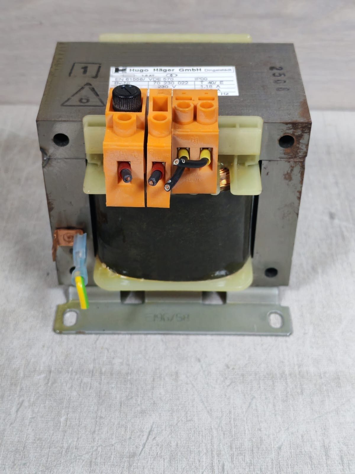 HUGO 70230022 EN61558/VDE0570 HUGO 70230022 EN61558/VDE0570 TRANSFORMER 5