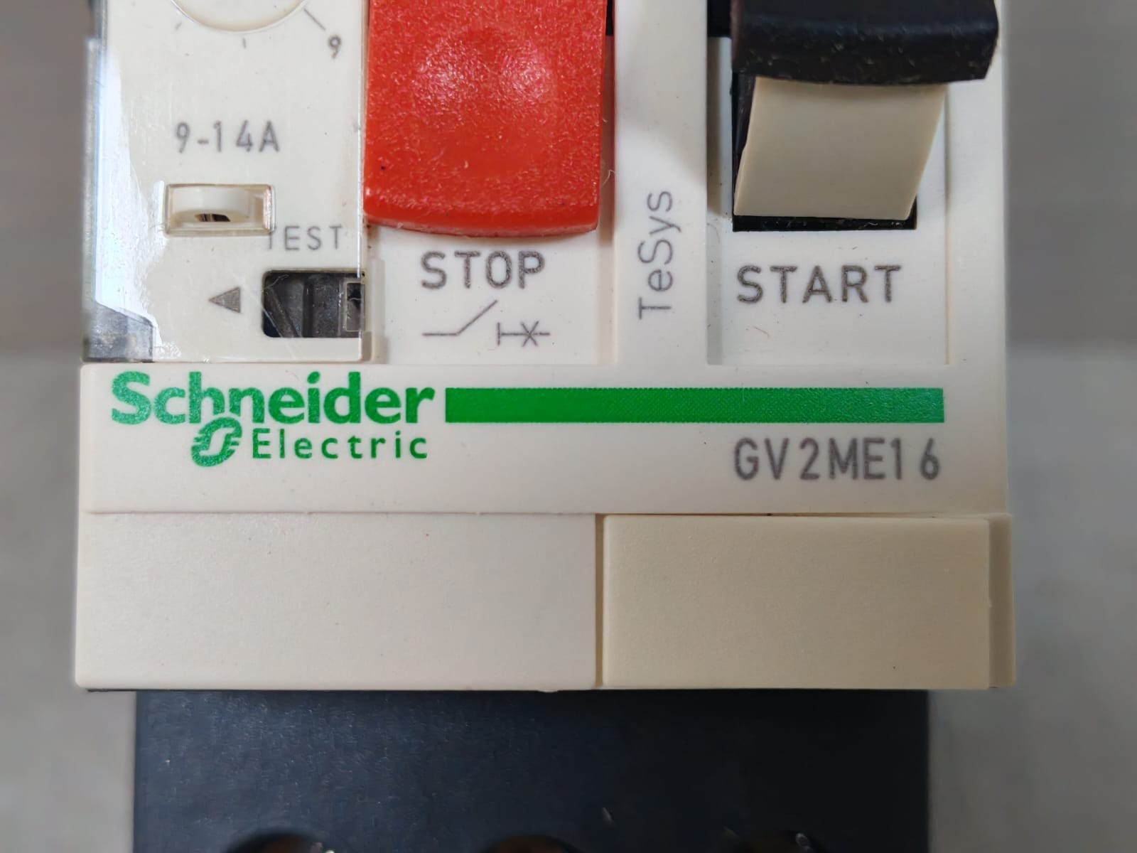 Schneider Electric GV2ME16 SCHNEIDER ELECTRIC GV2ME16 MOTOR CIRCUIT BREAKER 3