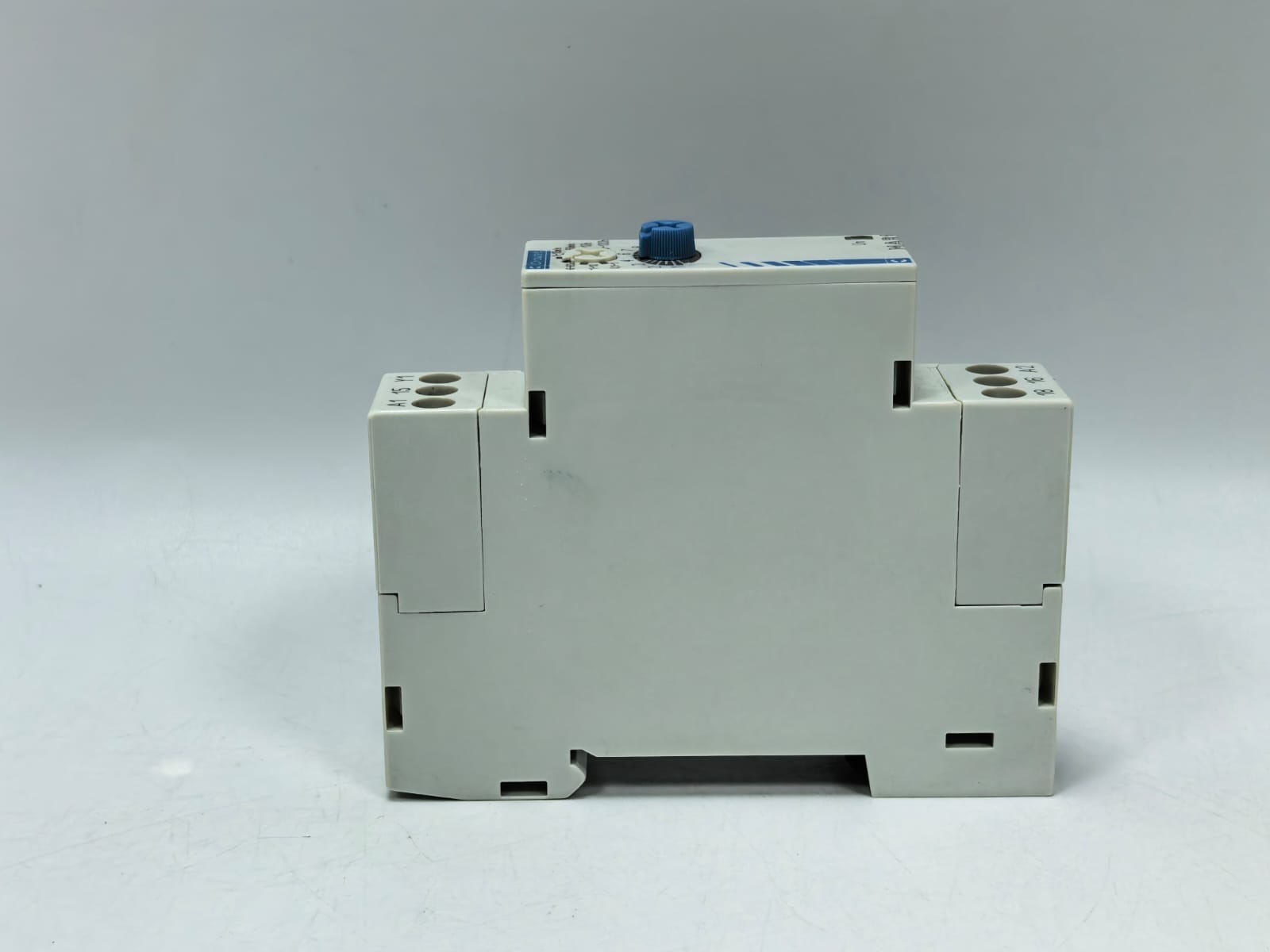 Crouzet MAR1 CROUZET MAR1 TIME DELAY RELAY 88826115 6