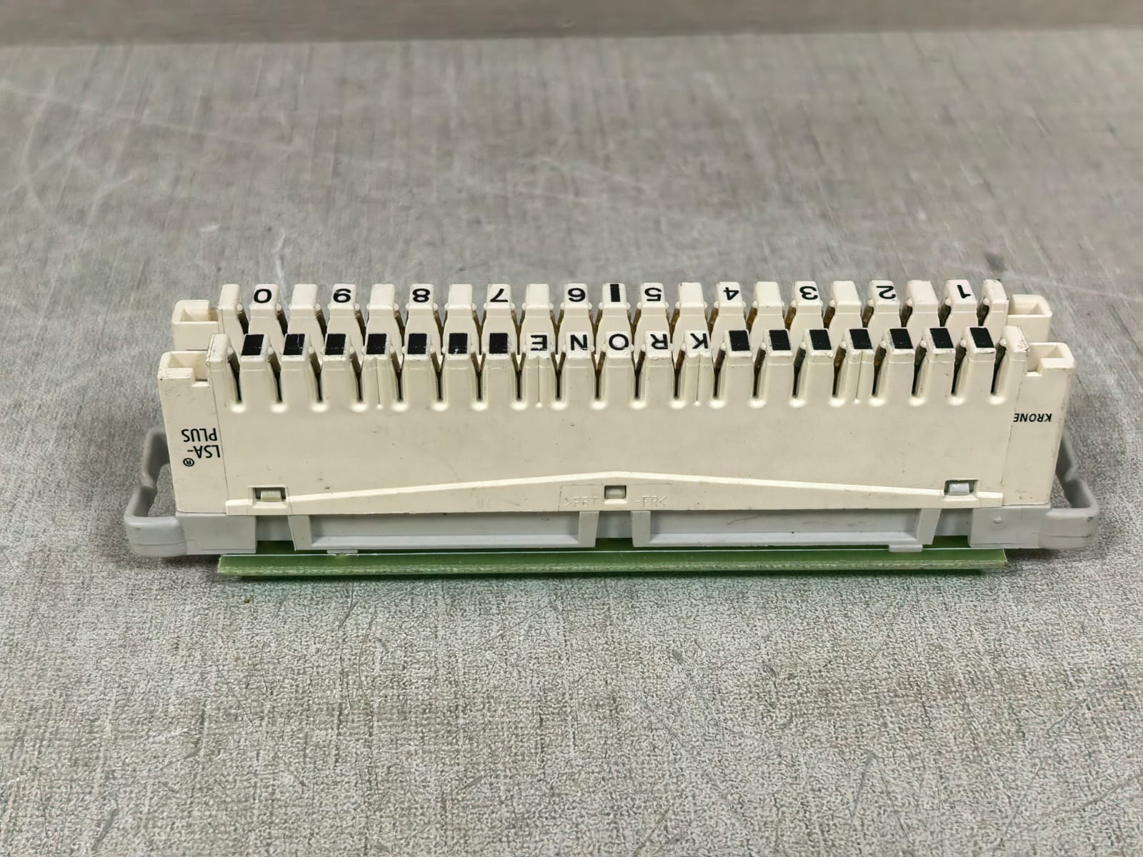 KRONE 6468 2028-01 KRONE 6468 2028-01 CONNECTOR MODULE 8