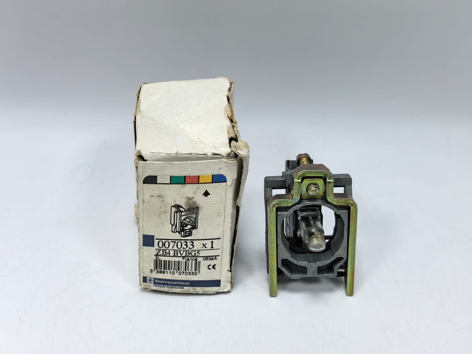 TELEMECANIQUE ZB4 BVBG5 LIGHT BLOCK BODY FIXING COLLAR