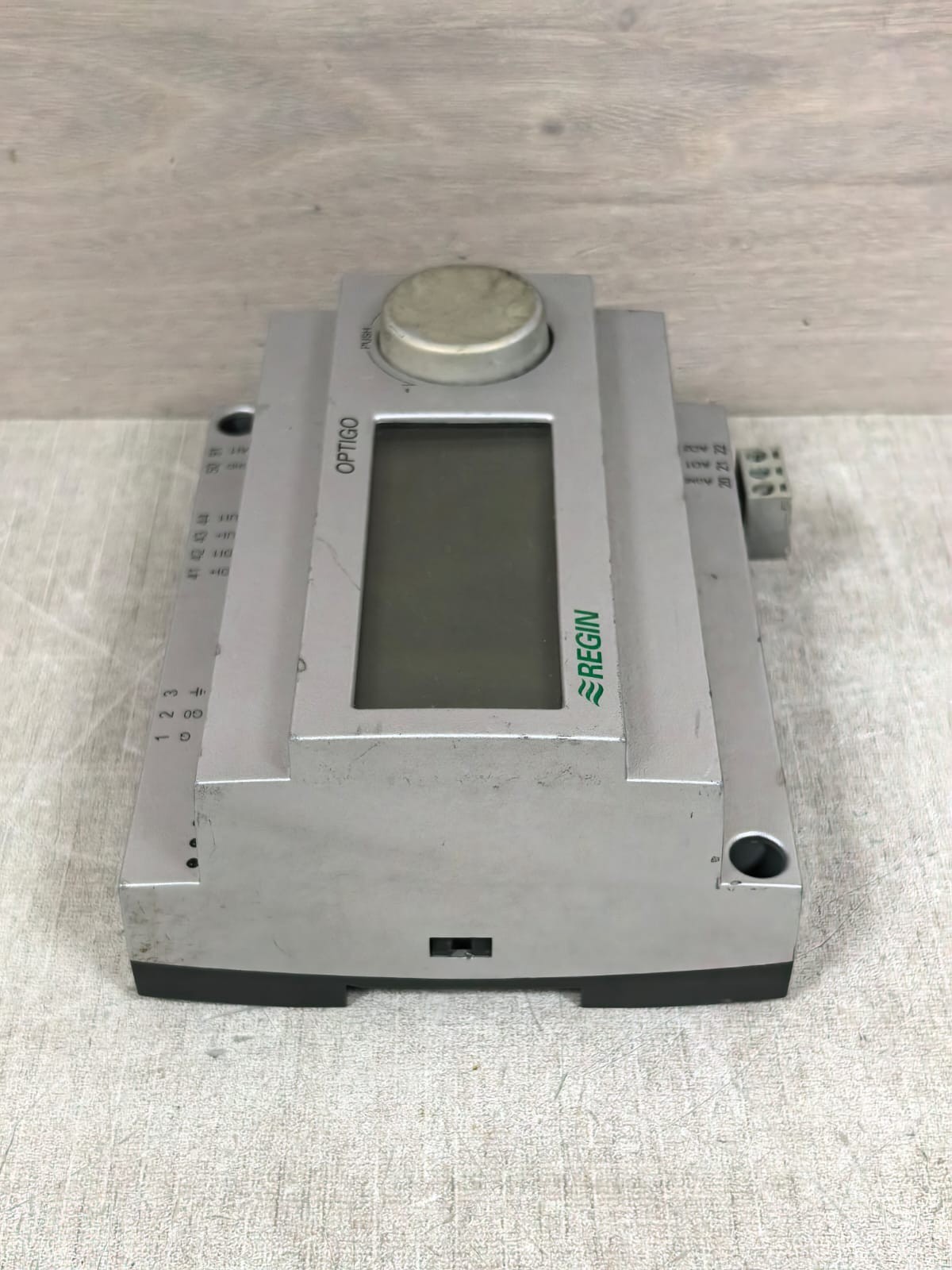 REGIN OPTIGO OP5 REGIN OPTIGO OP5 CONFIGURABLE CONTROLLER 24VAC 9