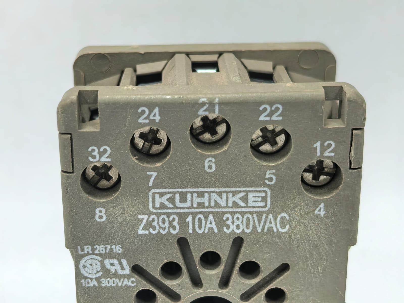 Kuhnke Z393 KUHNKE Z393 RELAY SOCKET BASE 10A 380VAC 3