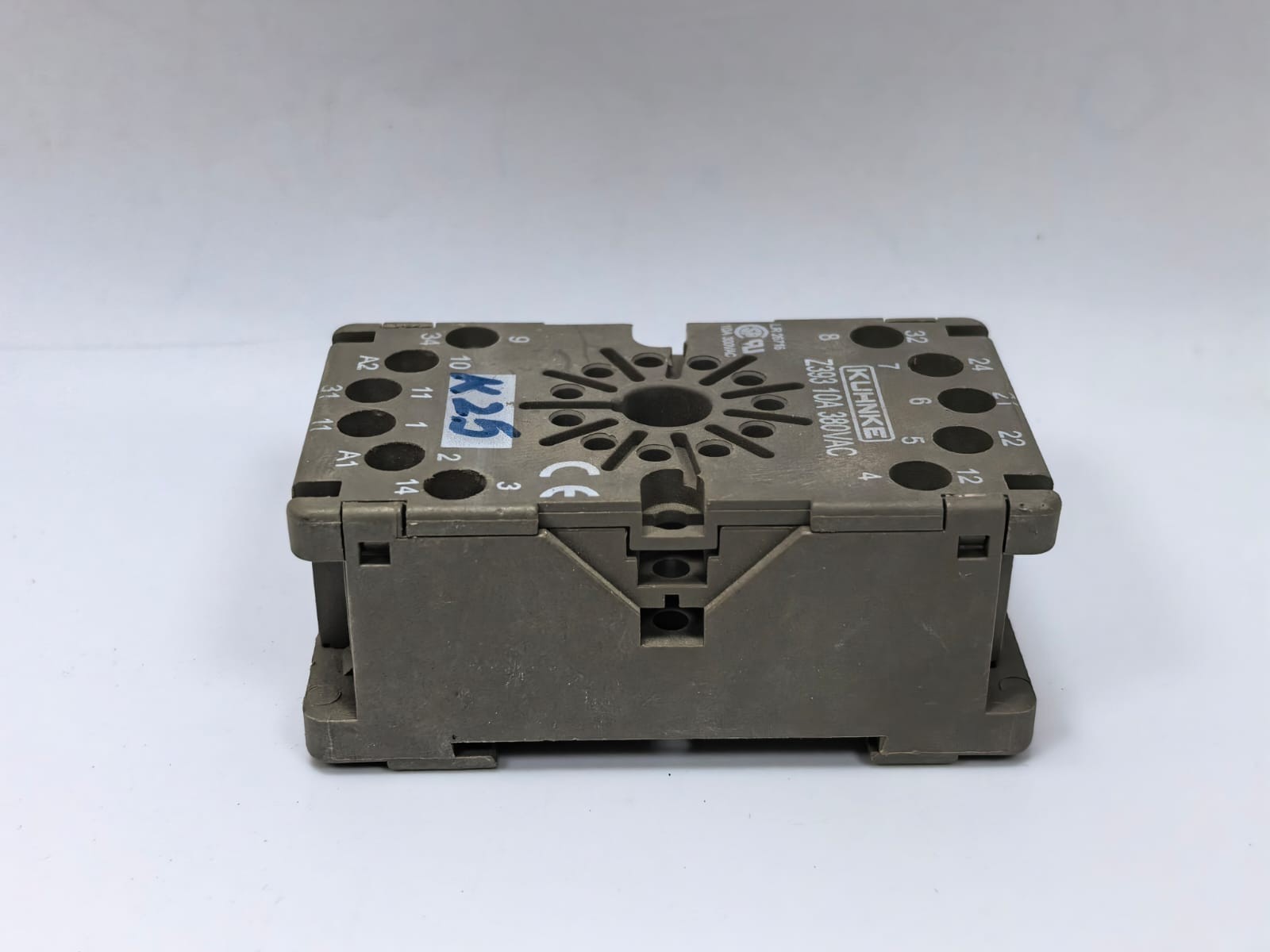 Kuhnke Z393 KUHNKE Z393 RELAY SOCKET BASE 10A 380VAC 4