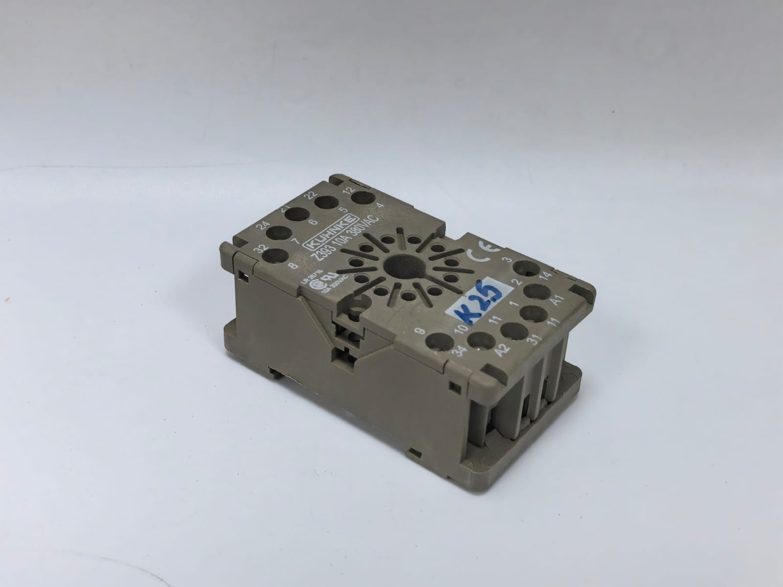 Kuhnke Z393 KUHNKE Z393 RELAY SOCKET BASE 10A 380VAC 9