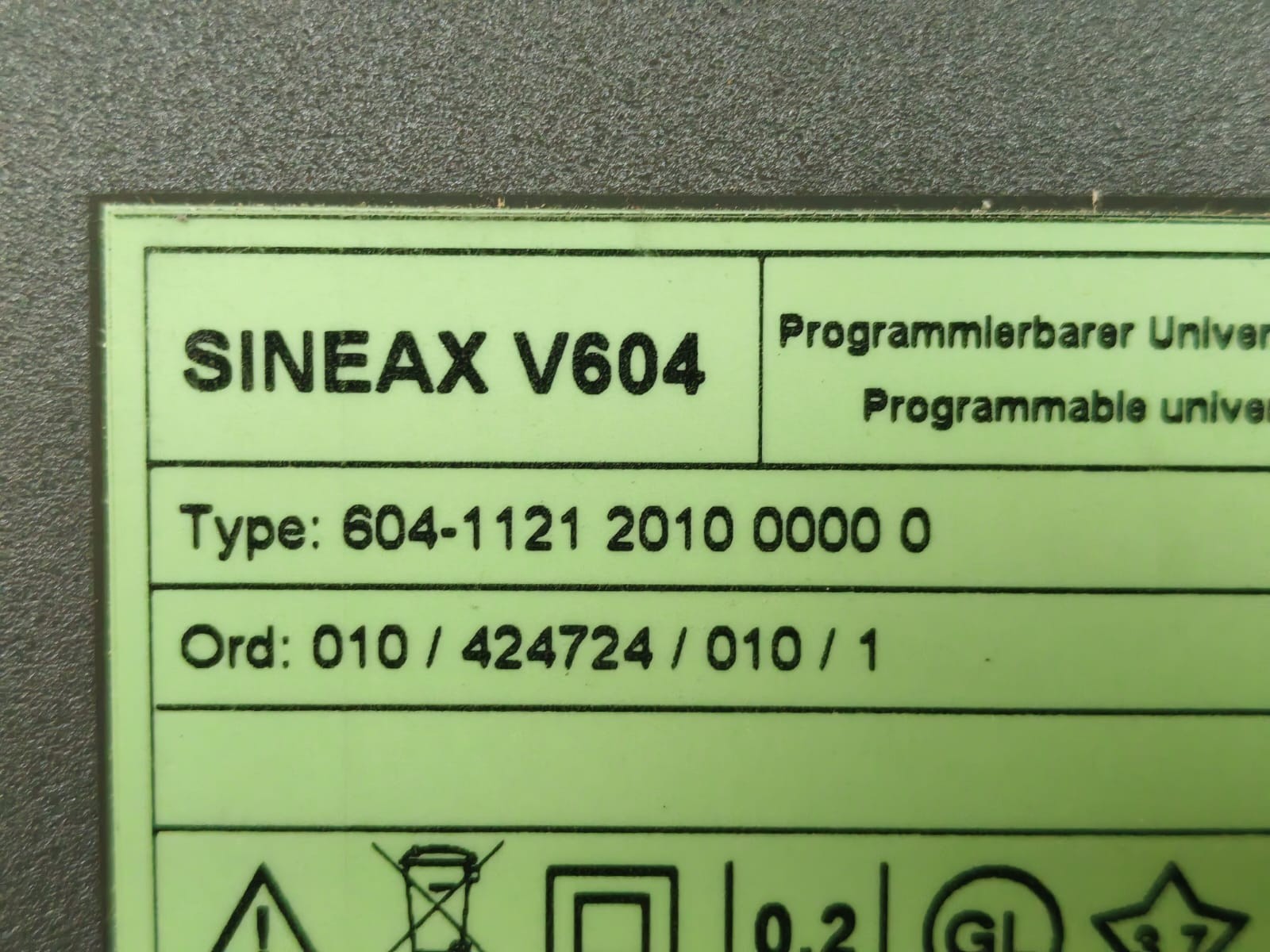 Camille Bauer SINEAX V604 CAMILLE BAUER SINEAX V604 604-1121201000000 PROGRAMMABLE UNIVERSAL TRANSMITTER 7