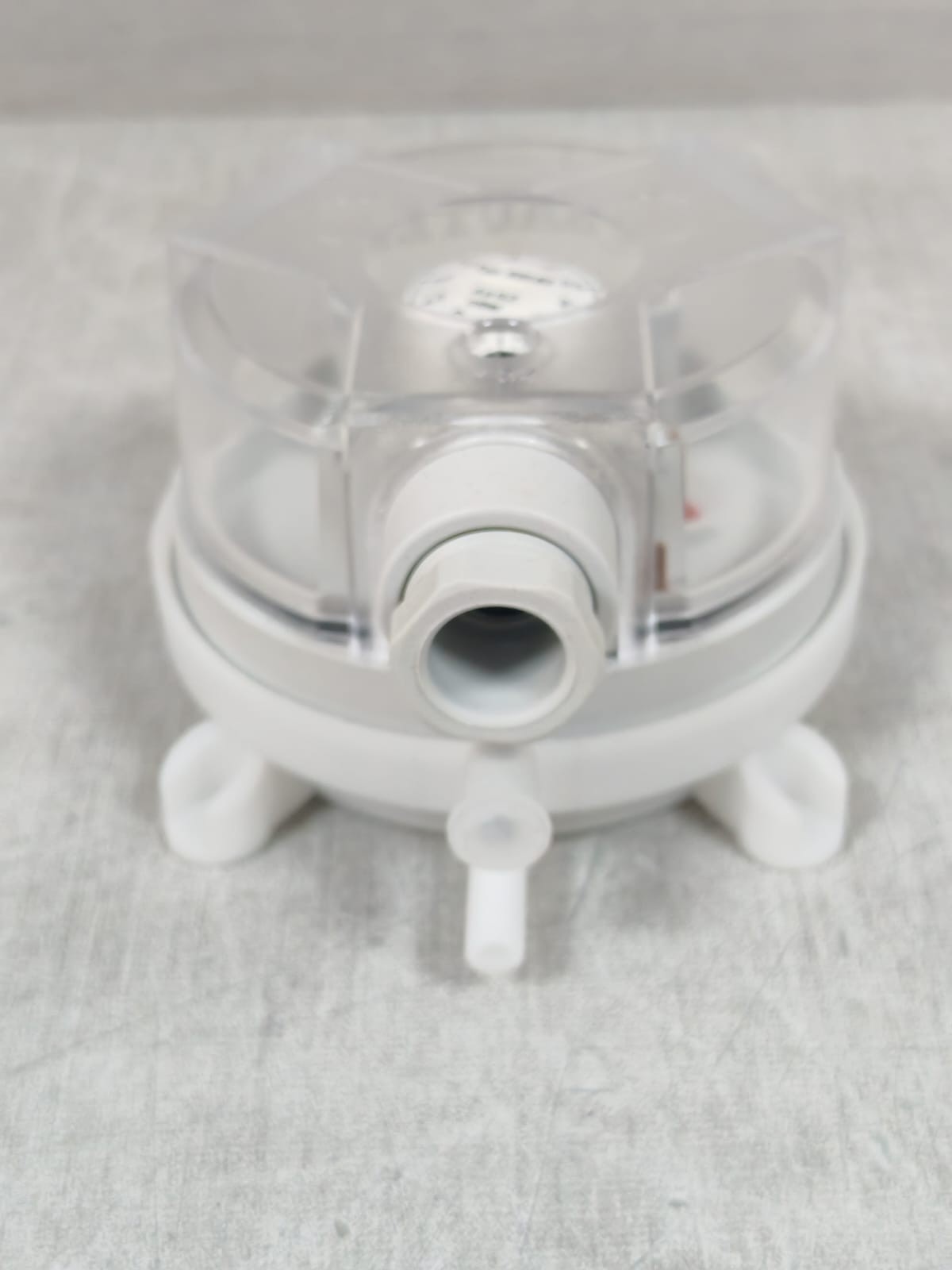 Sauter 930.83/6555 SAUTER 930.83/6555 DIFFERENTIAL PRESSURE SWITCH 0-5-50 MBAR 6