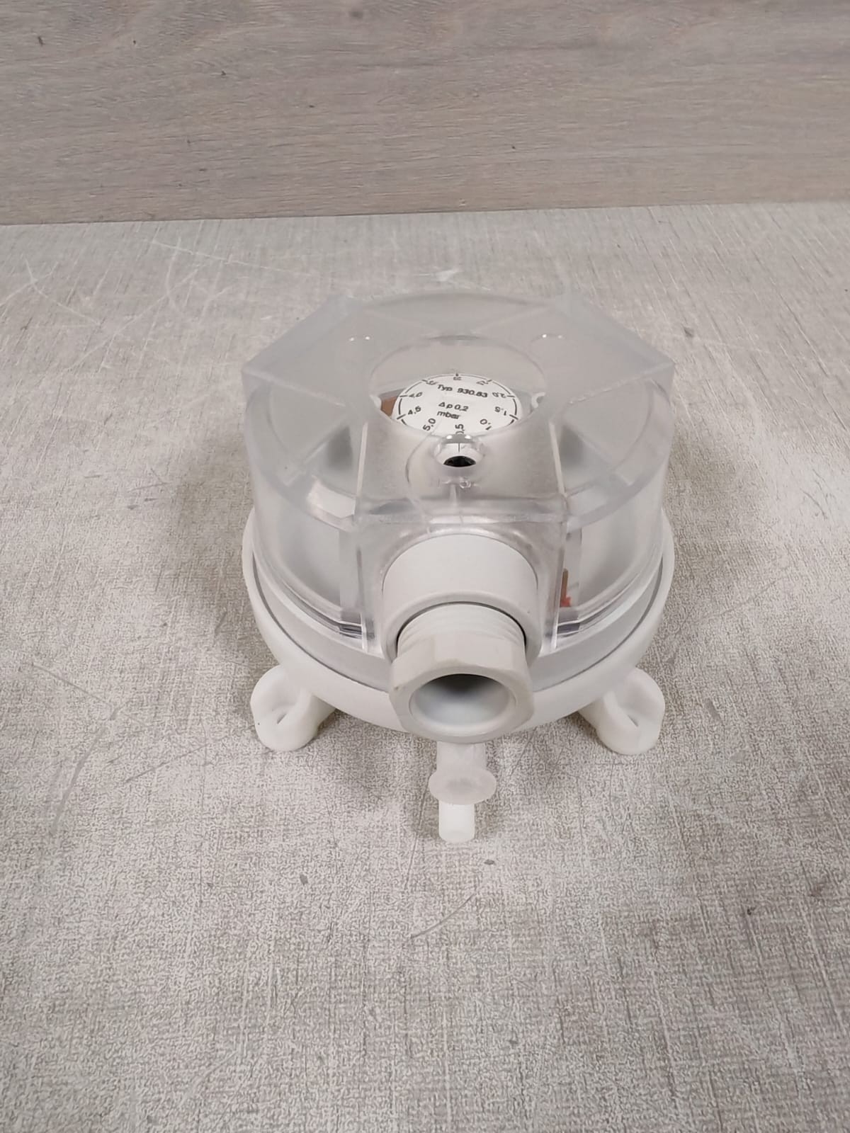 Sauter 930.83/6555 SAUTER 930.83/6555 DIFFERENTIAL PRESSURE SWITCH 0-5-50 MBAR 3