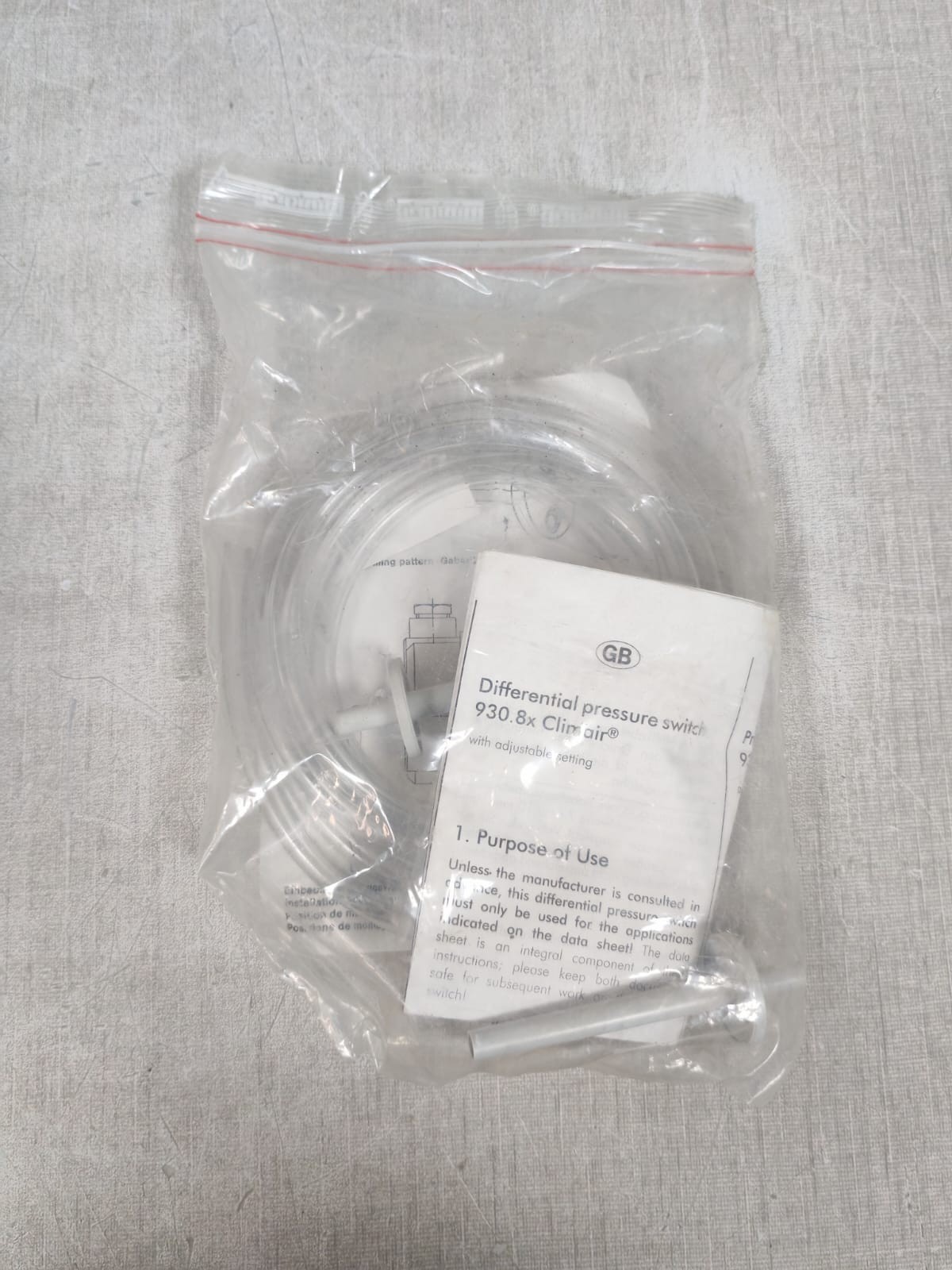 Sauter 930.83/6555 SAUTER 930.83/6555 DIFFERENTIAL PRESSURE SWITCH 0-5-50 MBAR 6