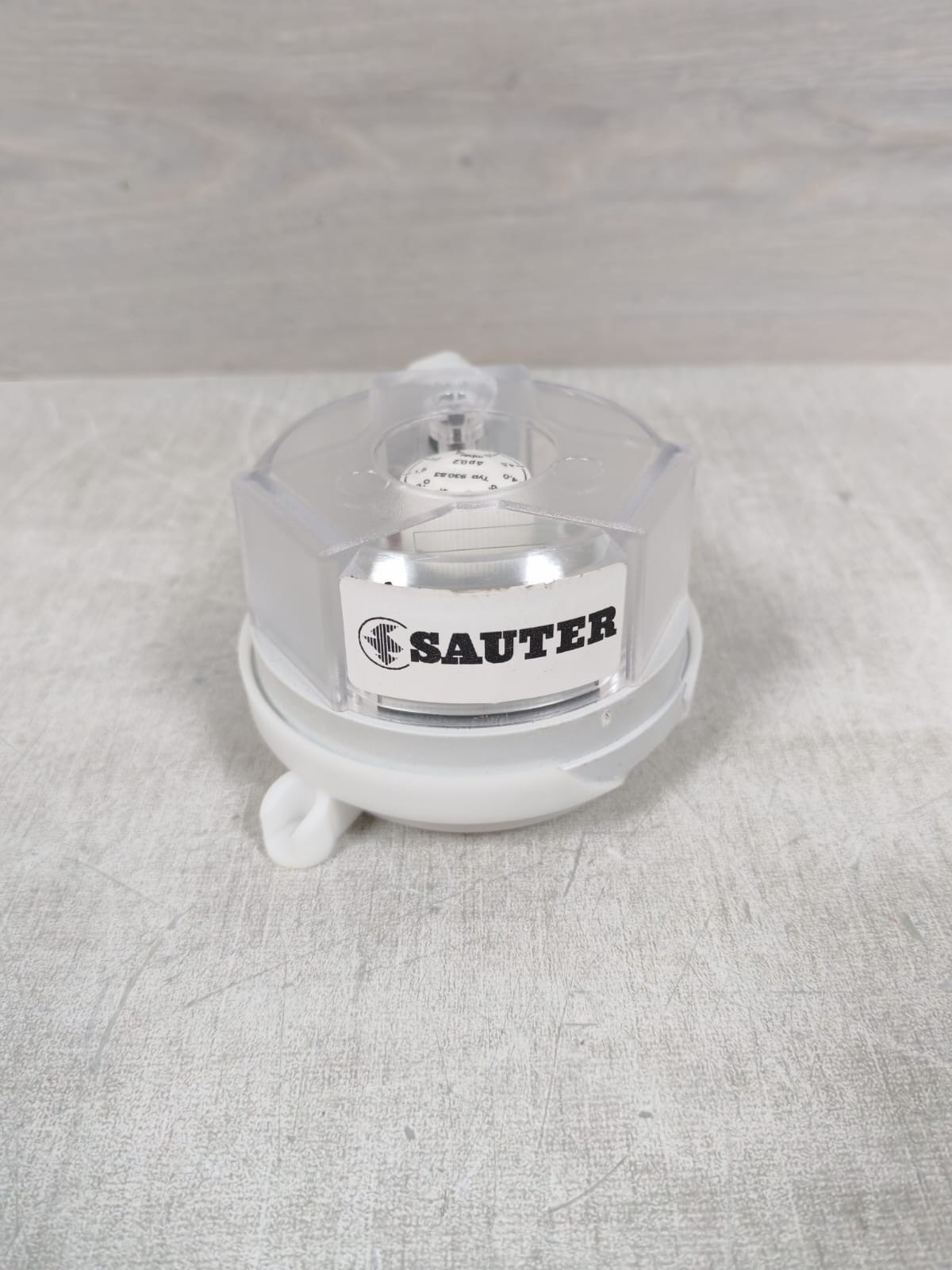Sauter 930.83/6555 SAUTER 930.83/6555 DIFFERENTIAL PRESSURE SWITCH 0-5-50 MBAR 8