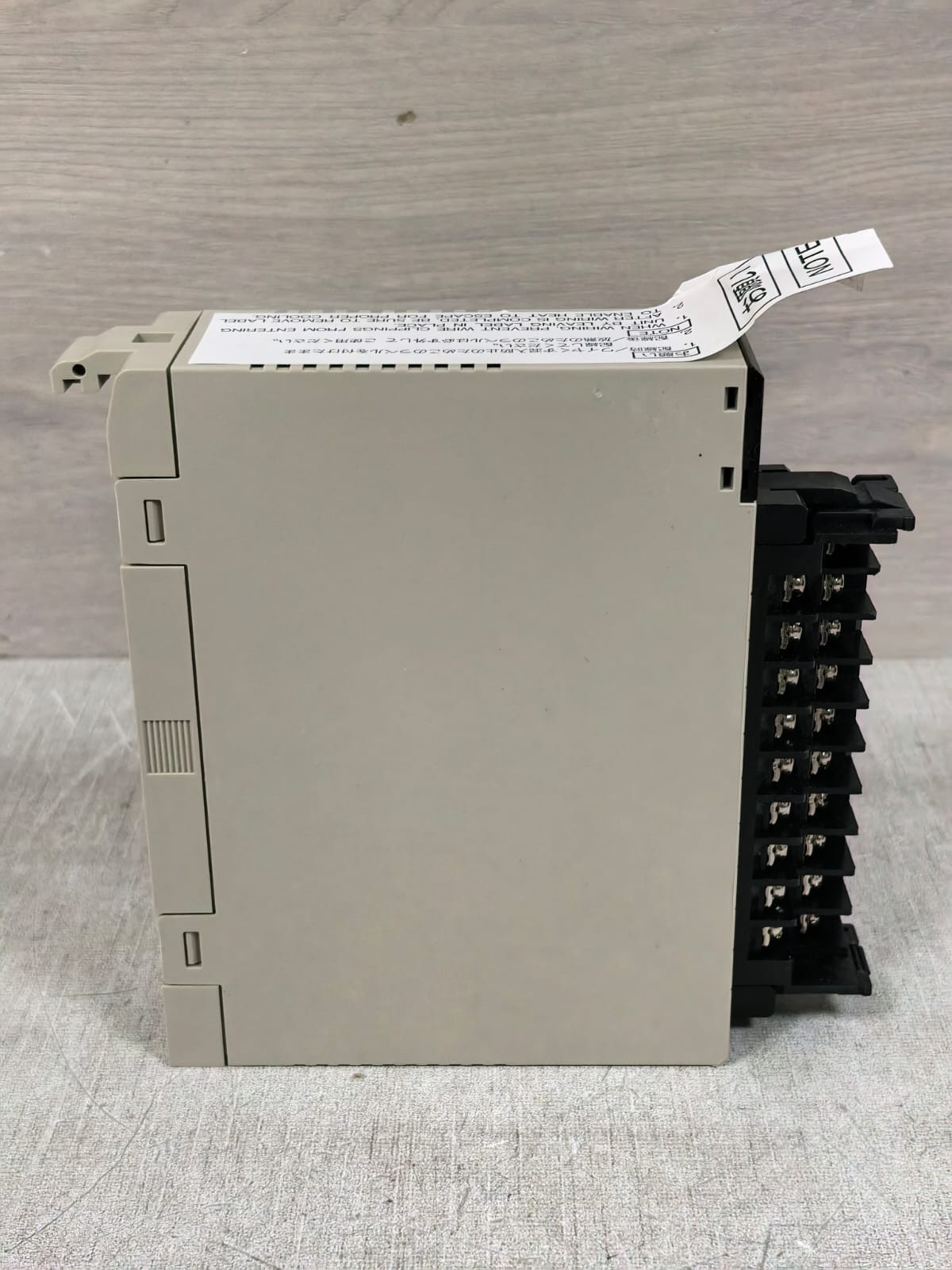 Omron OMRON C200H-IA122 OMRON C200H-IA122 INPUT UNIT 100-120VAC 6