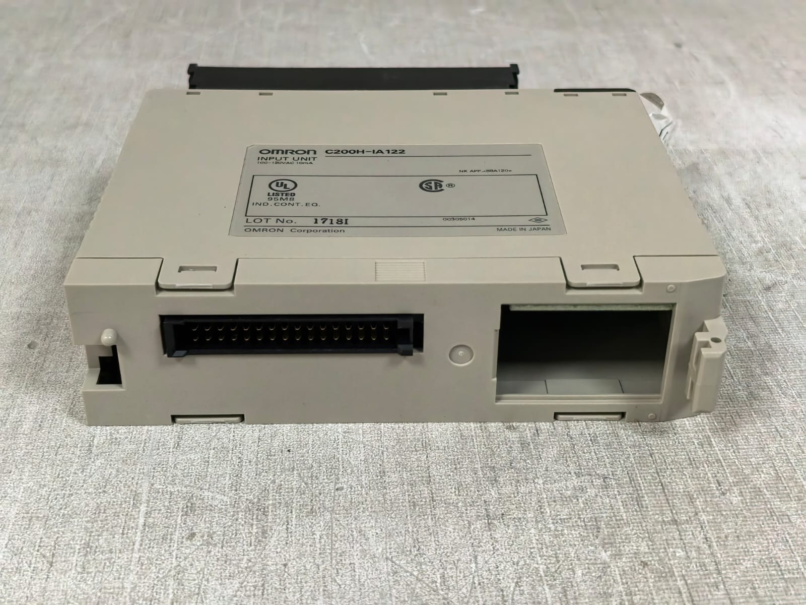 Omron OMRON C200H-IA122 OMRON C200H-IA122 INPUT UNIT 100-120VAC 8