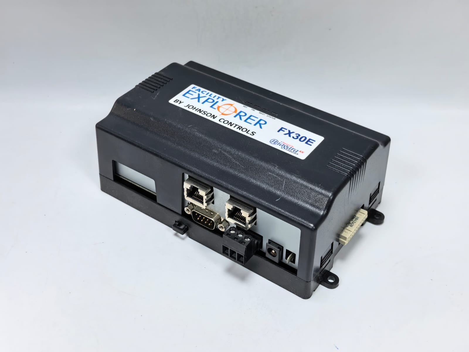 Johnson Controls FX30E FACILITY EXPLORER BY JOHNSON CONTROLS FX30E SUPERVISORY SERIES CONTROLLER 10