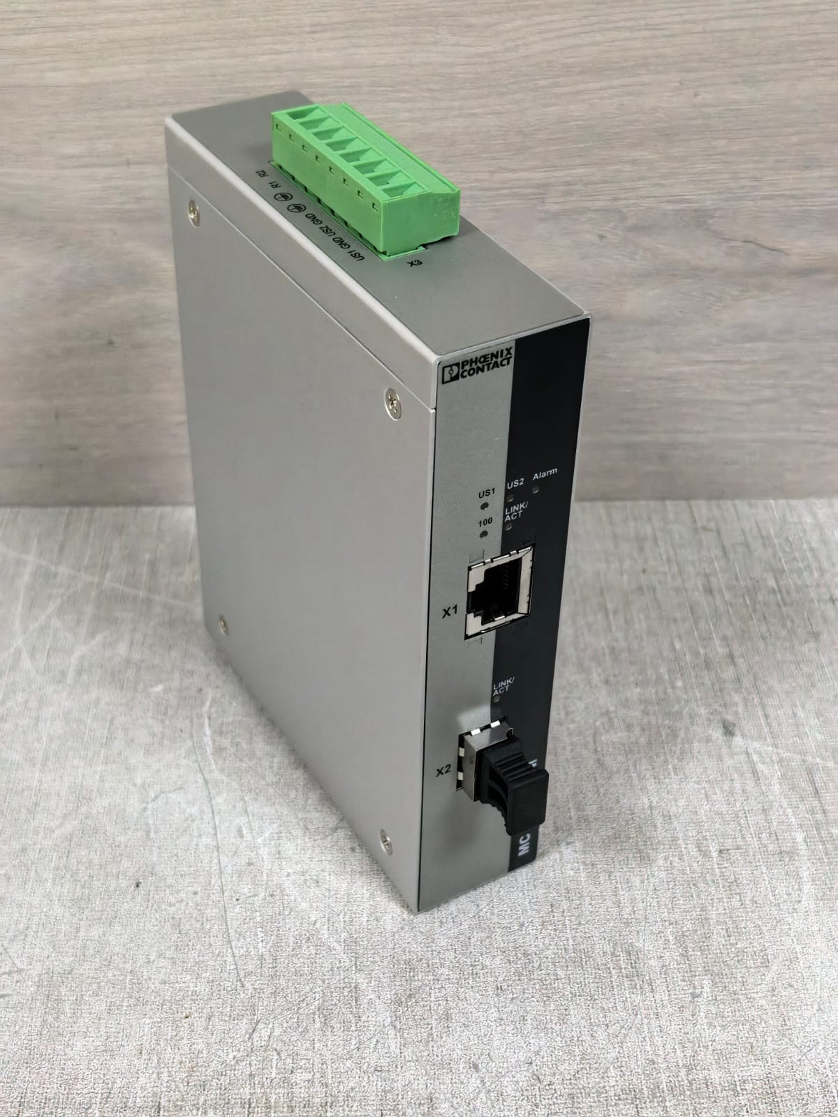 Phoenix Contact FL MC 2000E LC PHOENIX CONTACT FL MC 2000E LC 2891056 HW:13 FIBER OPTIC CONVERTER 5