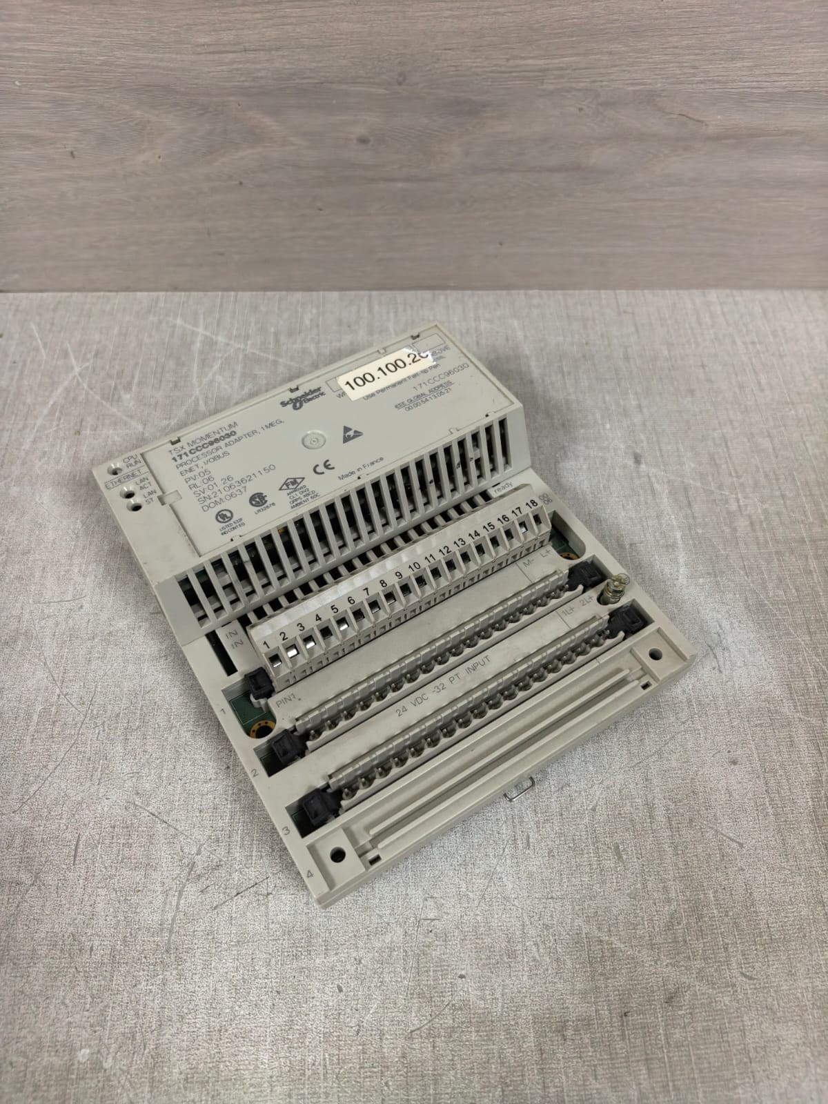 Schneider Electric 171CCC96030 SCHENIDER ELECTRIC 171CCC96030 PROCESSOR ADAPTER WITH 170ADI35000 I/O BASE 6