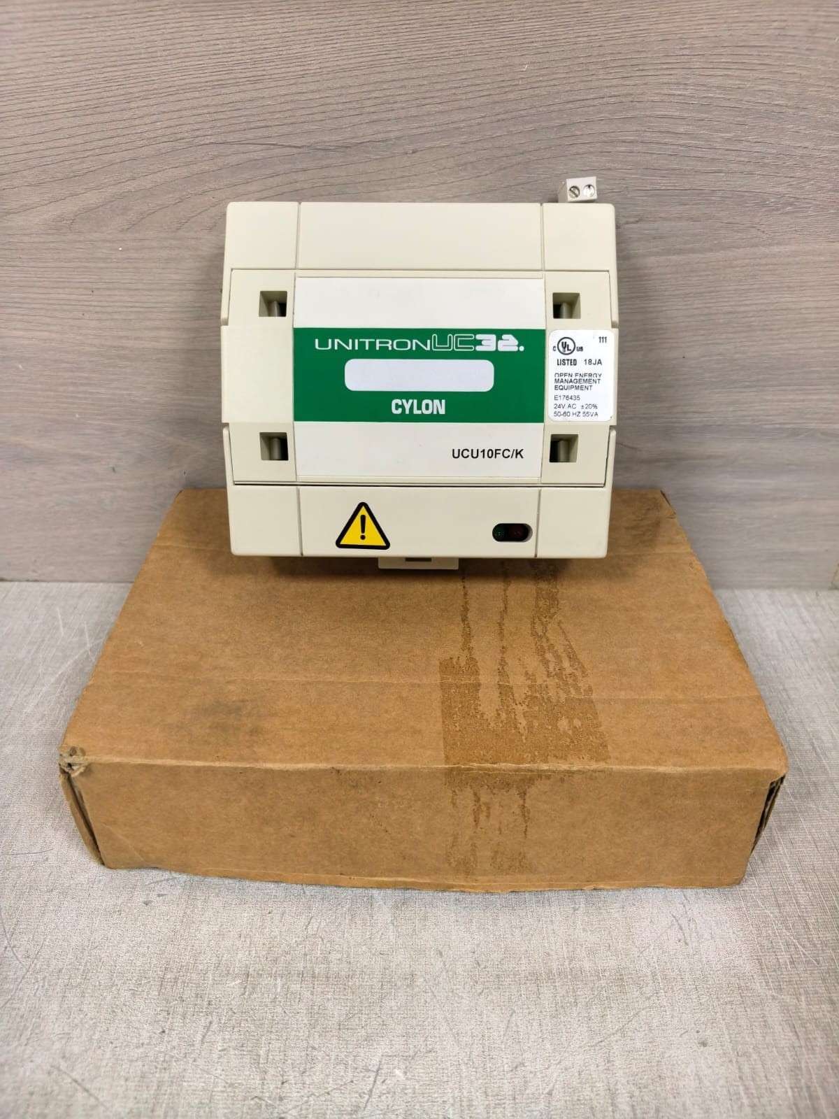 CYLON UNITRONUC32 UCU10FC/K CONTROLLER 24VAC