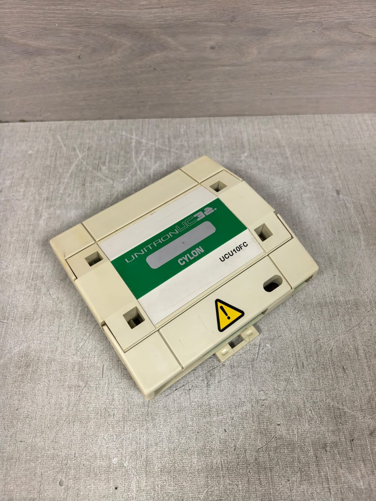CYLON UNITRONUC32 UCU10FC CYLON UNITRONUC32 UCU10FC REV.1.2 CONTROLLER 24VAC 5