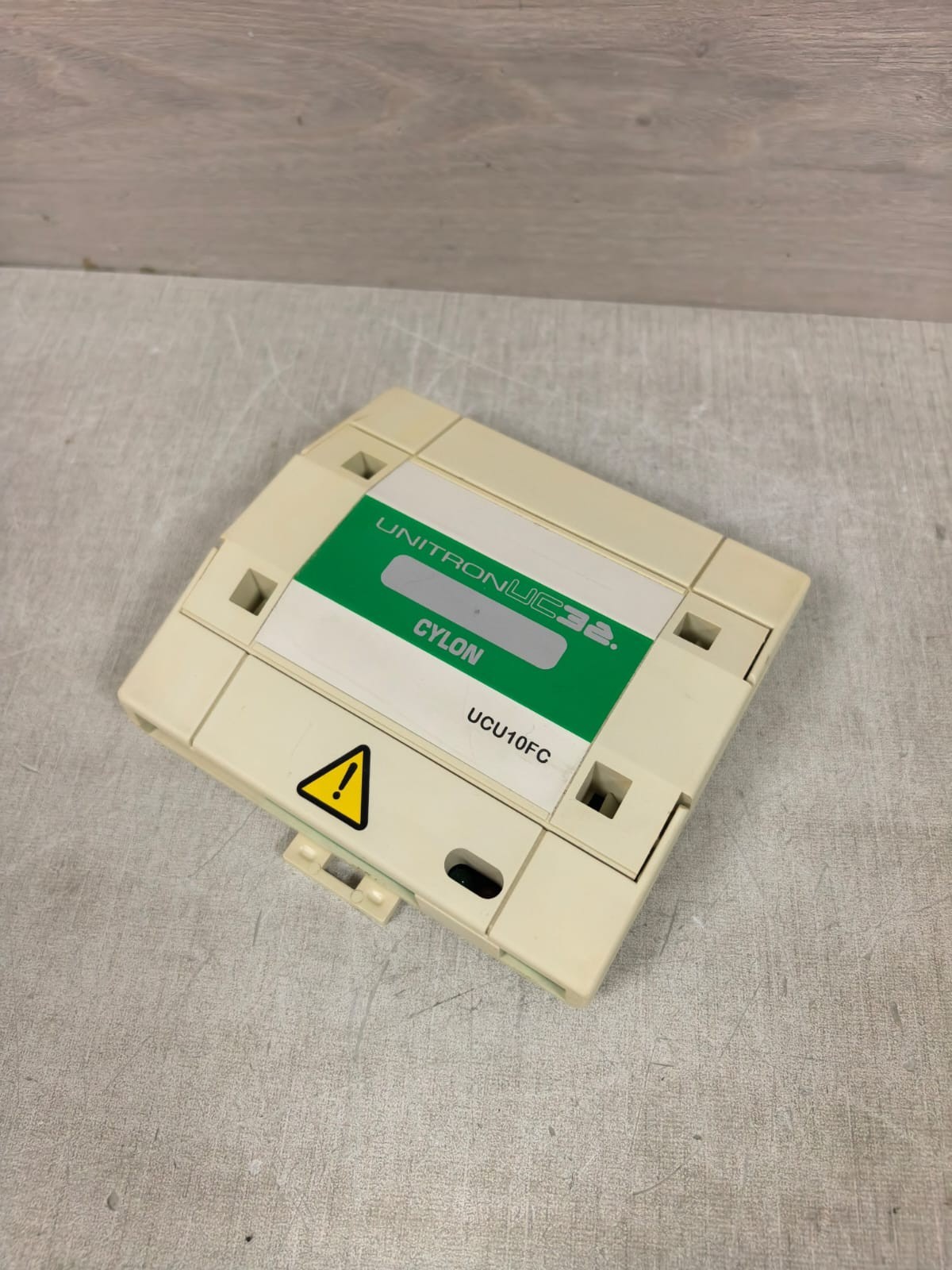 CYLON UNITRONUC32 UCU10FC CYLON UNITRONUC32 UCU10FC REV.1.2 CONTROLLER 24VAC 6