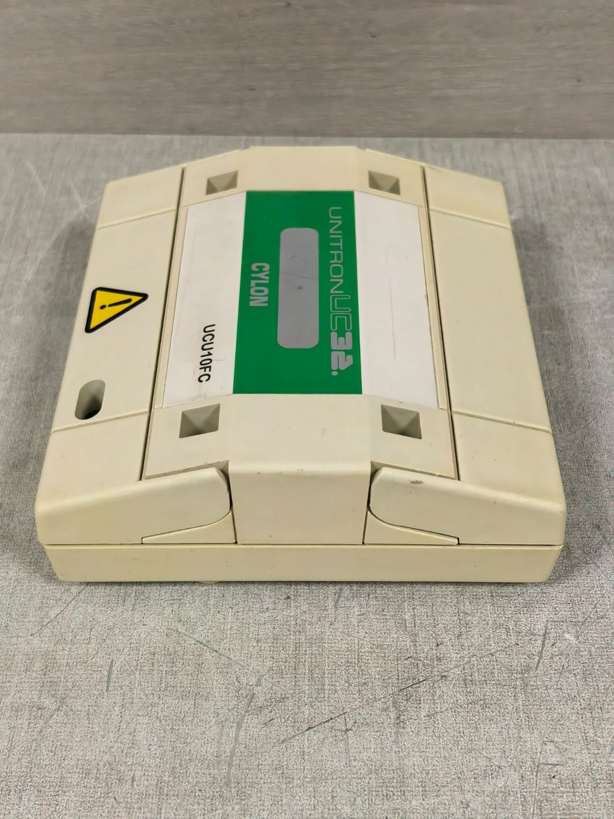 CYLON UNITRONUC32 UCU10FC CYLON UNITRONUC32 UCU10FC REV.1.2 CONTROLLER 24VAC 10