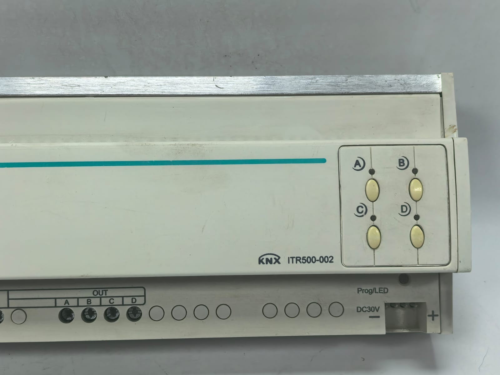 KNX ITR500-002 INTERRA KNX ITR500-002 4CH 1.5A UNIVERSAL DIMMING MODULE 3